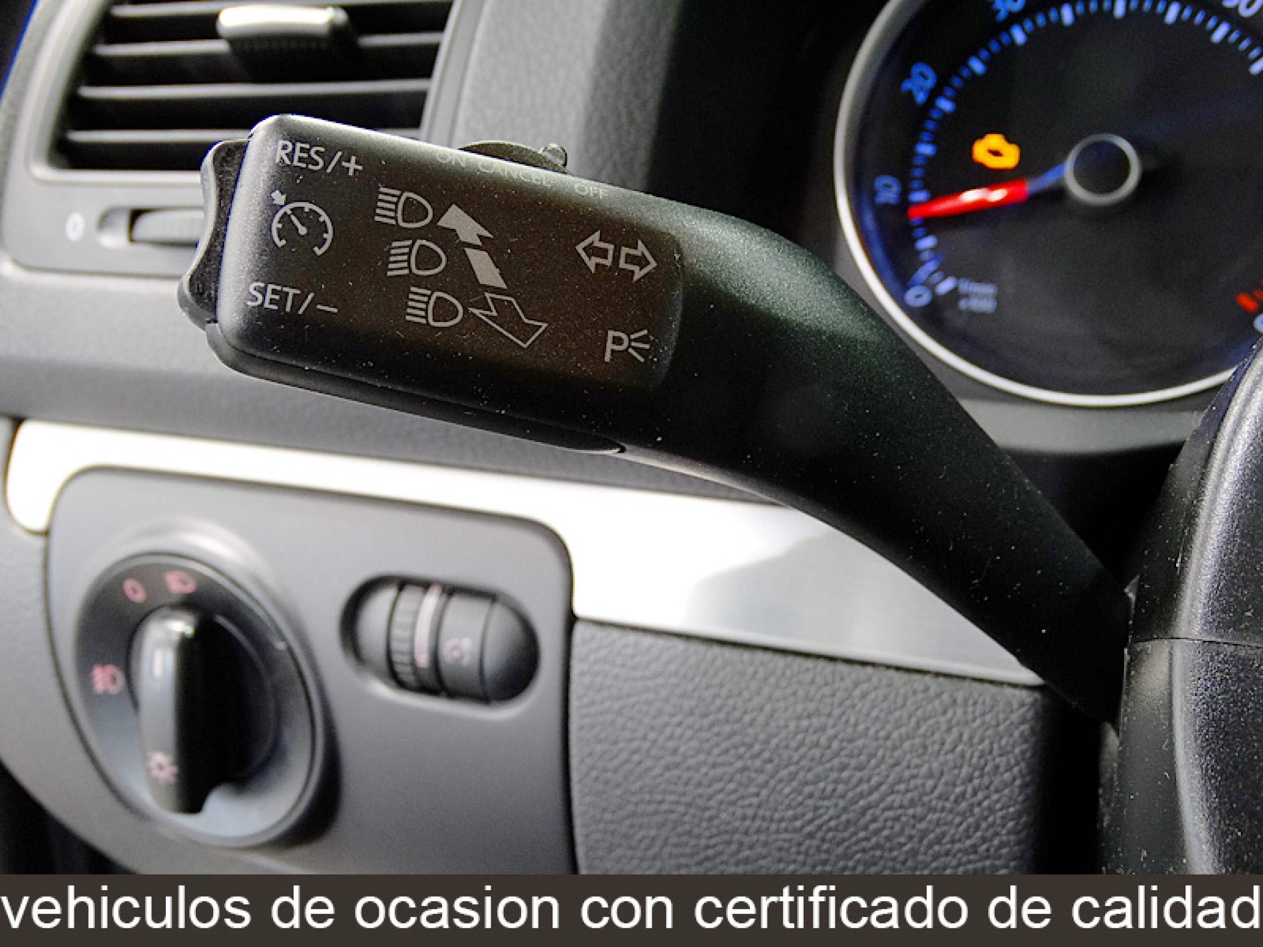 Foto Volkswagen Golf 33