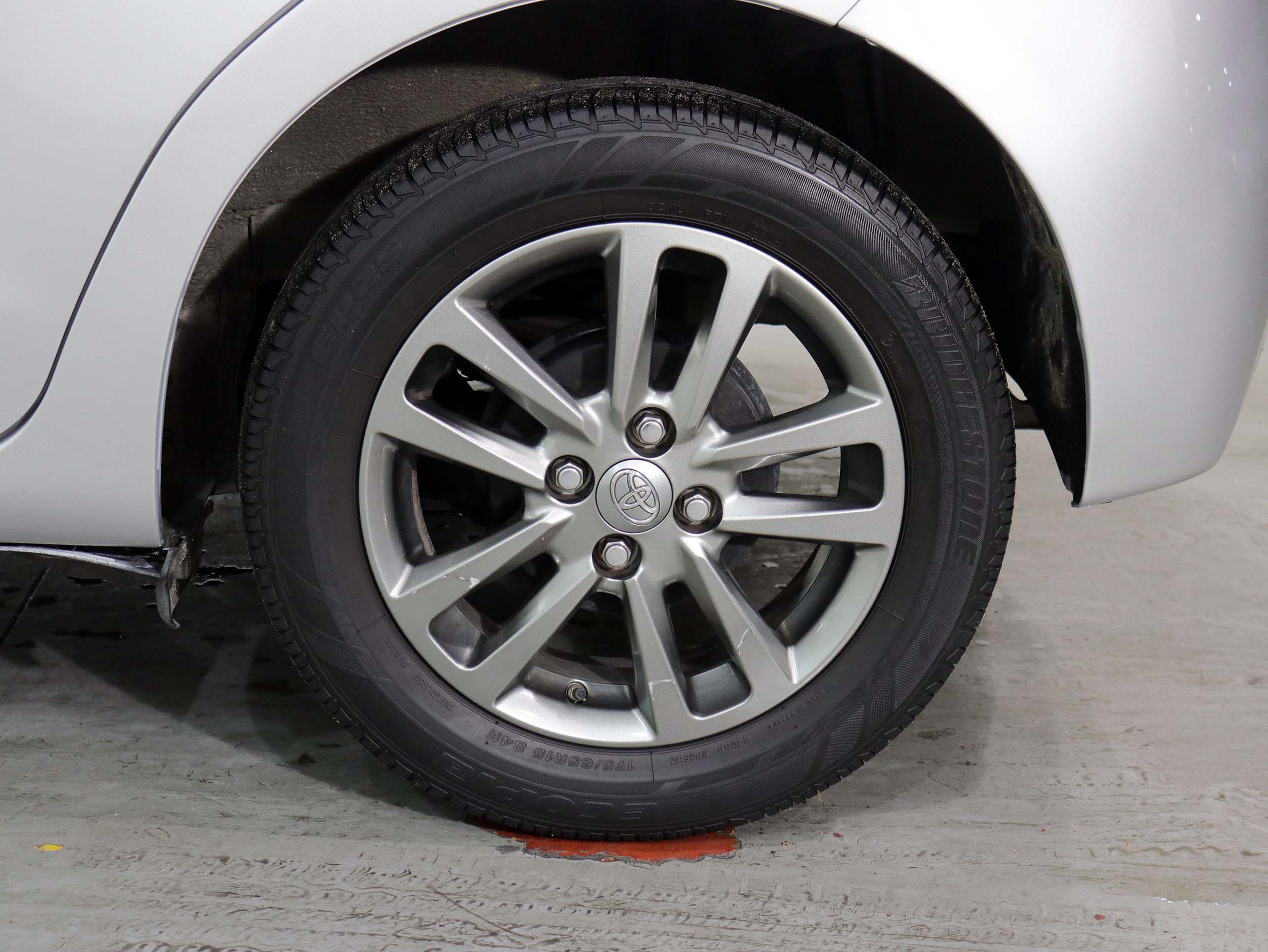 Foto Toyota Yaris 25