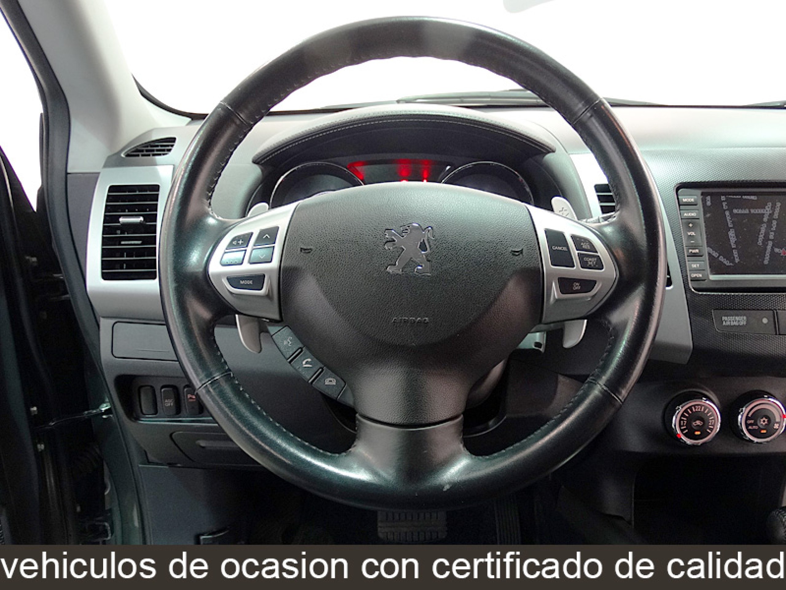 Foto Peugeot 4007 24