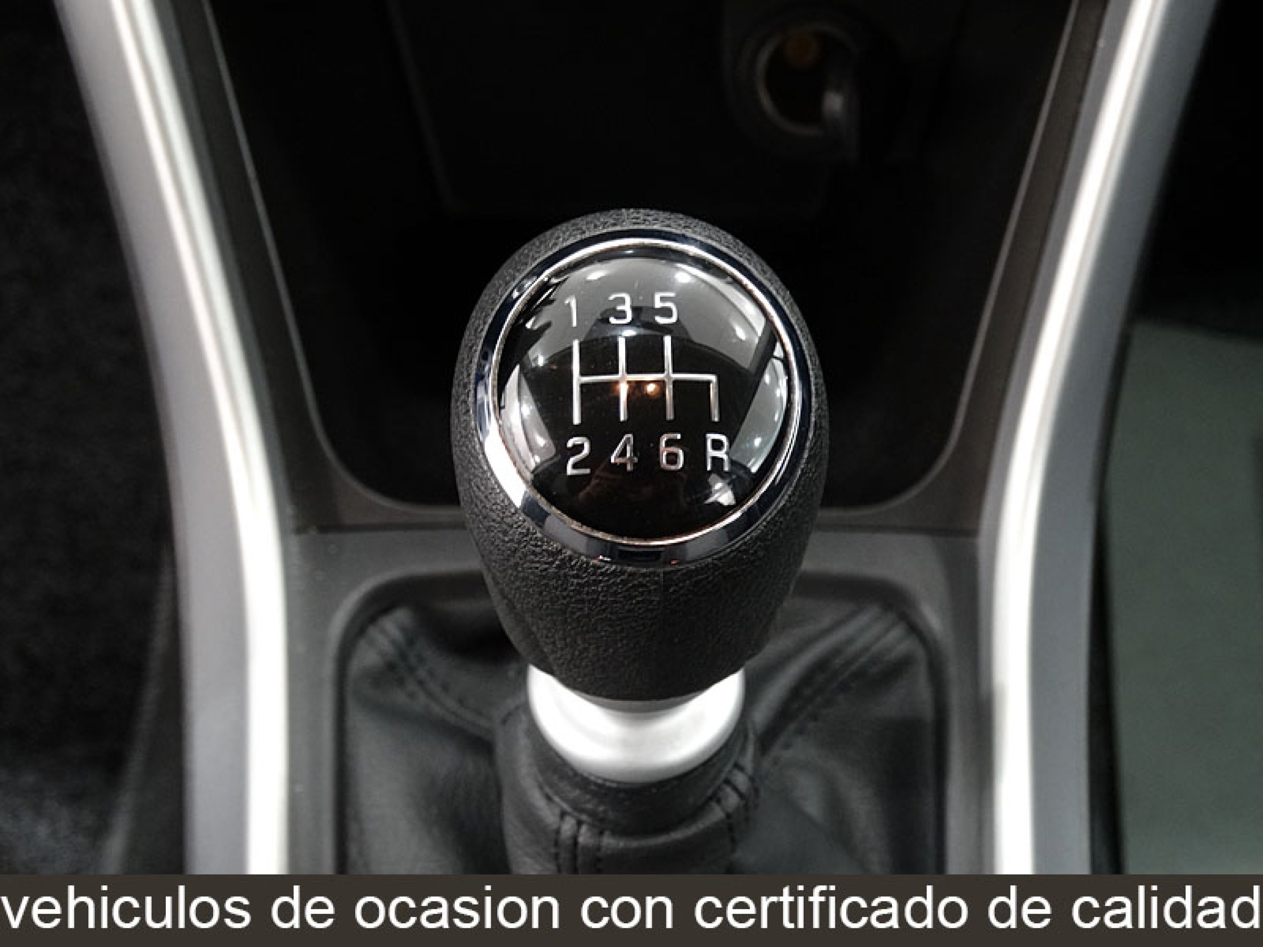 Foto Suzuki SX 4 28