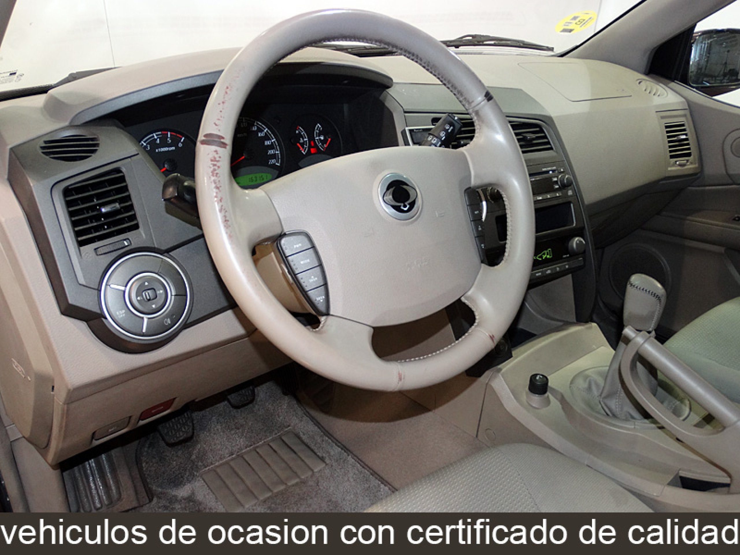 Foto Ssangyong Kyron 16 Foto Ssangyong Kyron 16