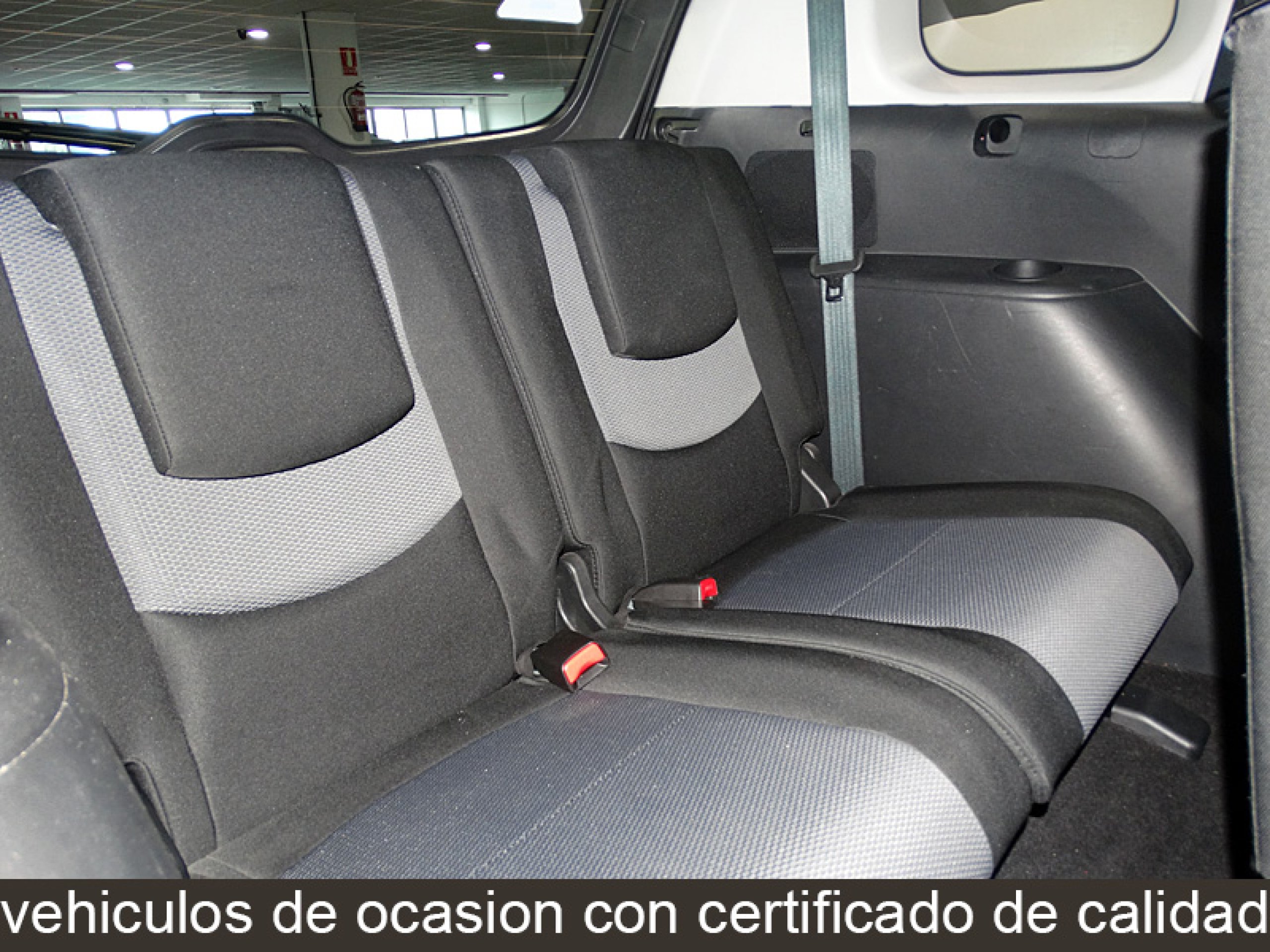 Foto Mazda 5 13 Foto Mazda 5 13
