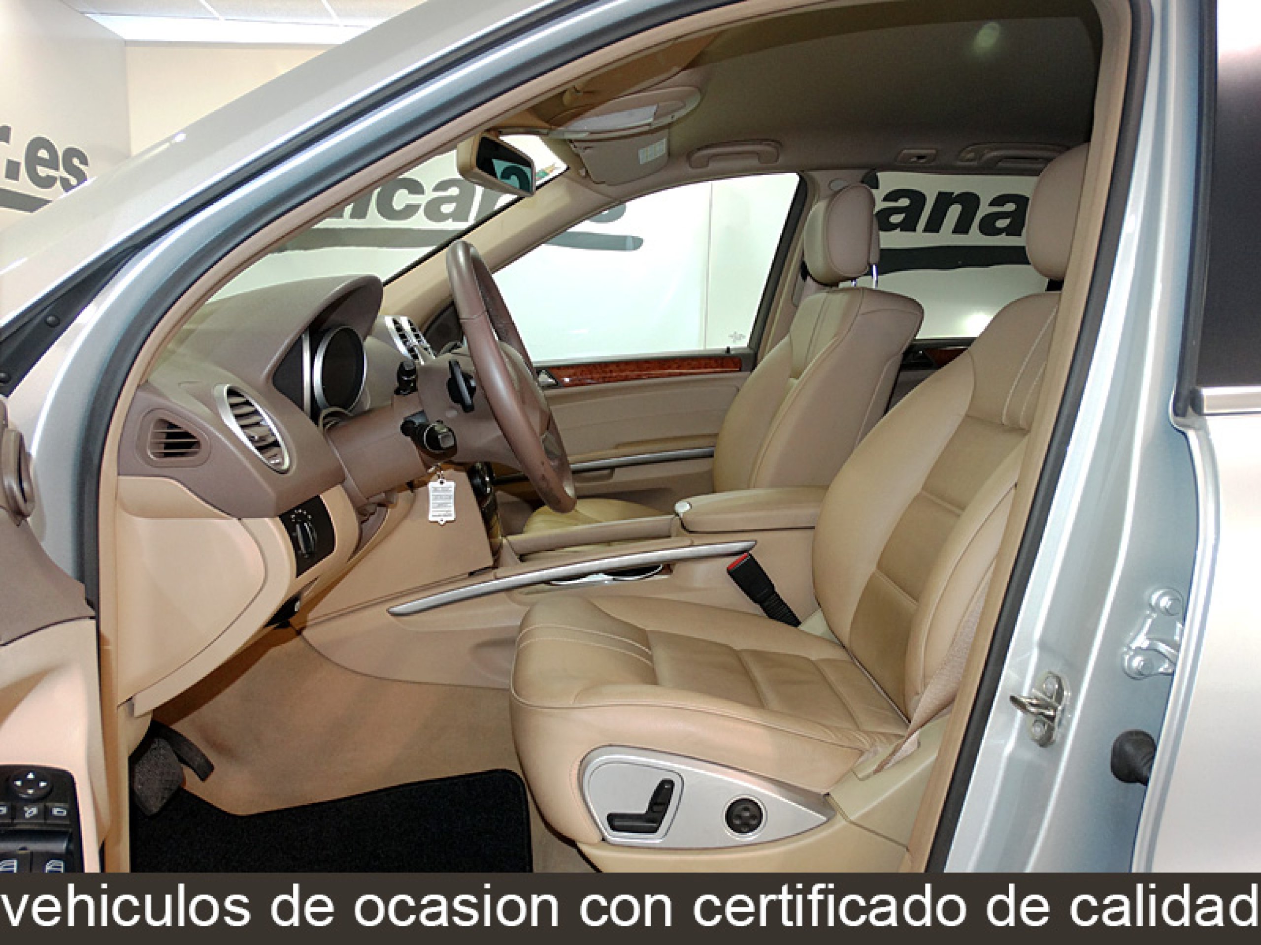Foto Mercedes-Benz ML 350 13