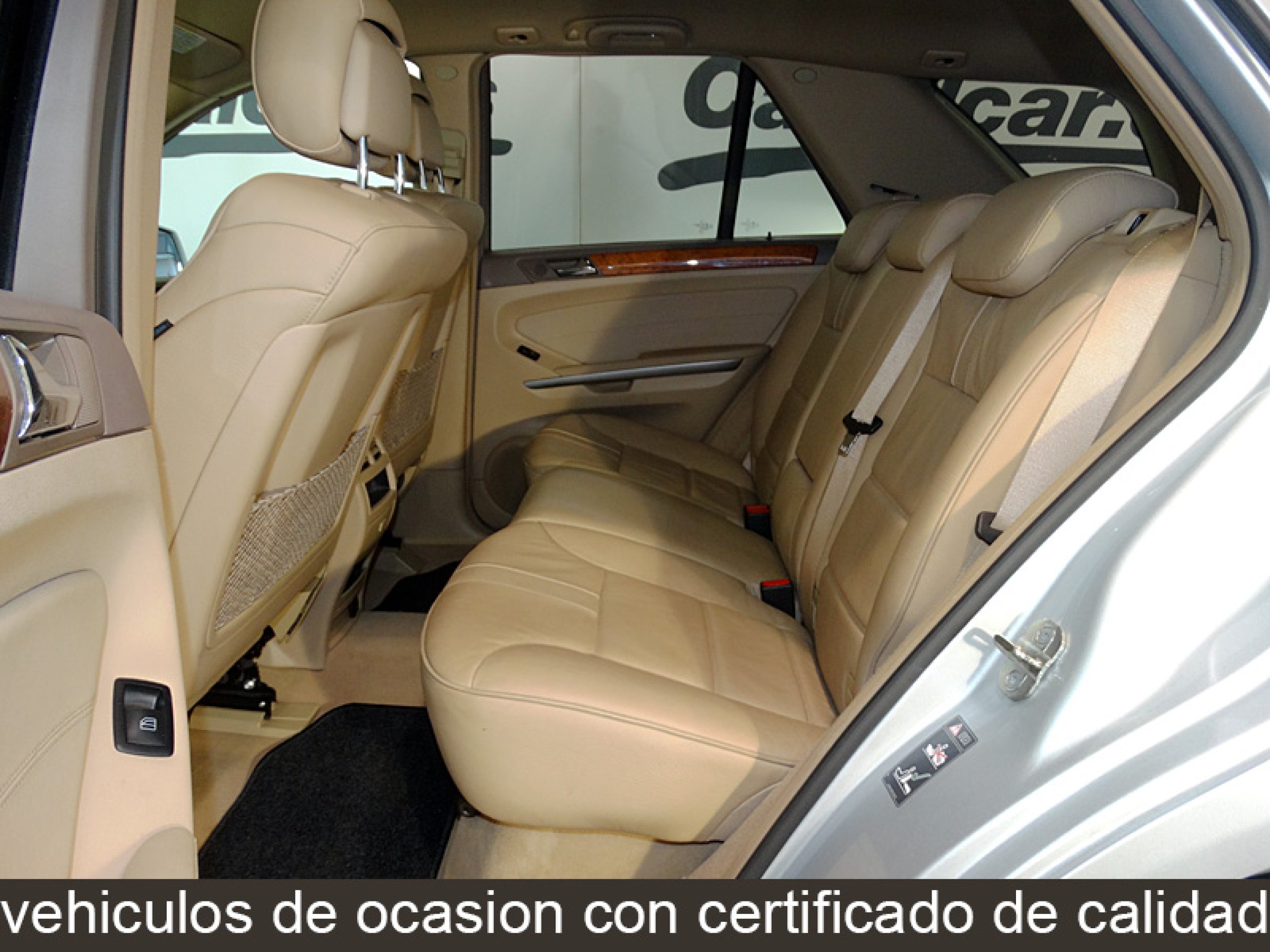 Foto Mercedes-Benz ML 350 14
