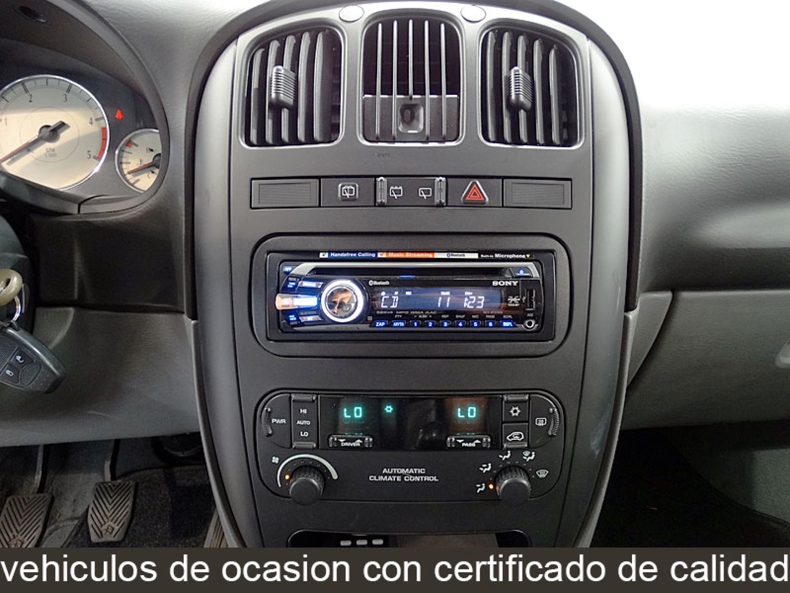 Foto Chrysler Voyager 16