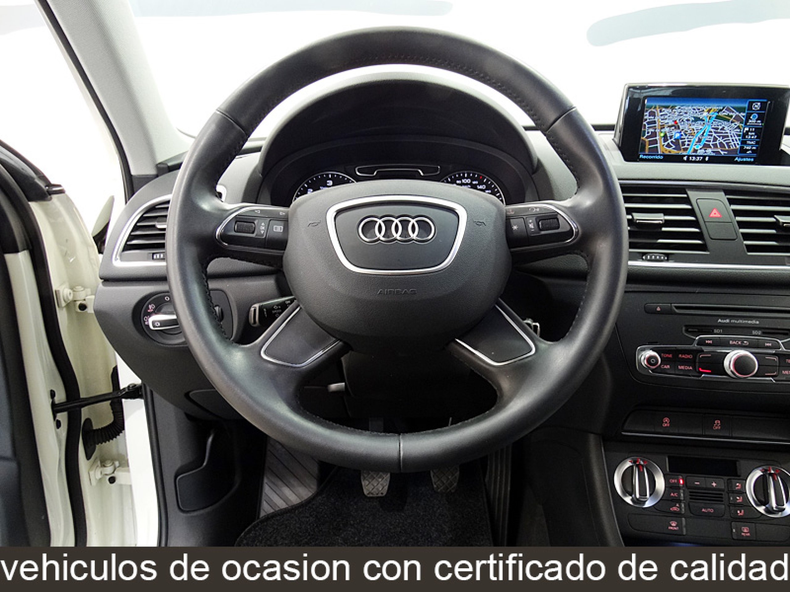 Foto Audi Q3 26