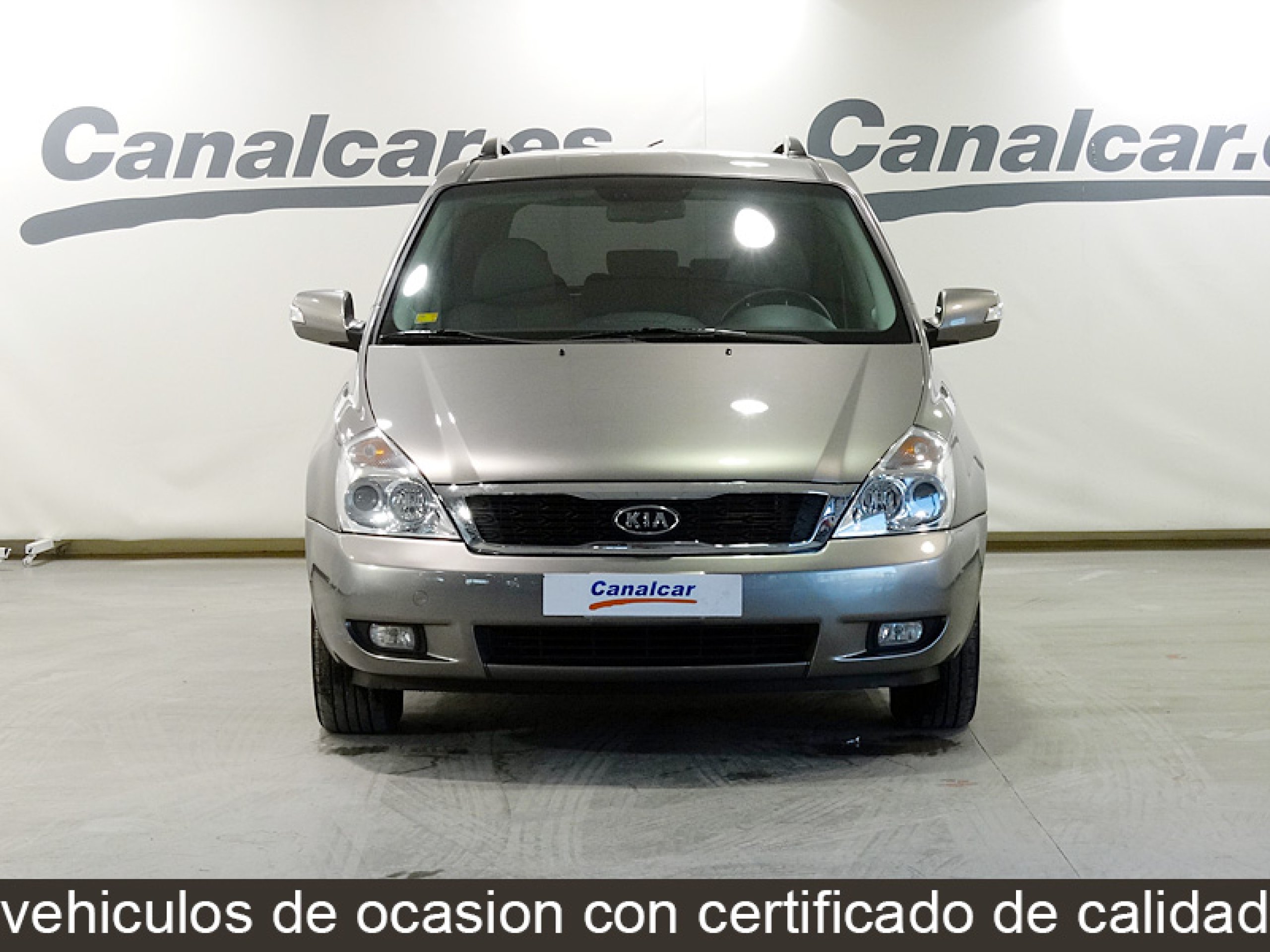 Foto Kia Carnival 4
