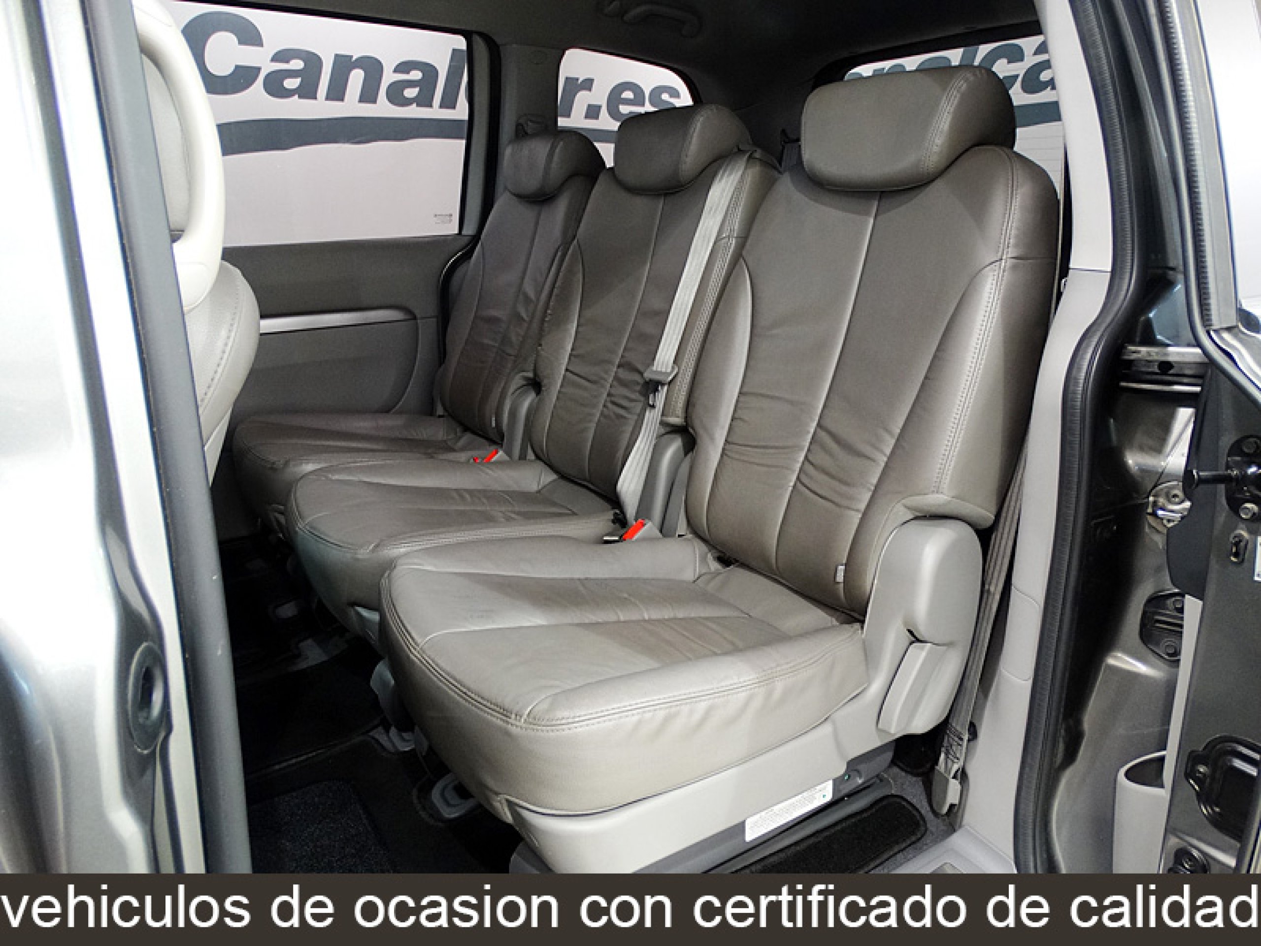Foto Kia Carnival 21