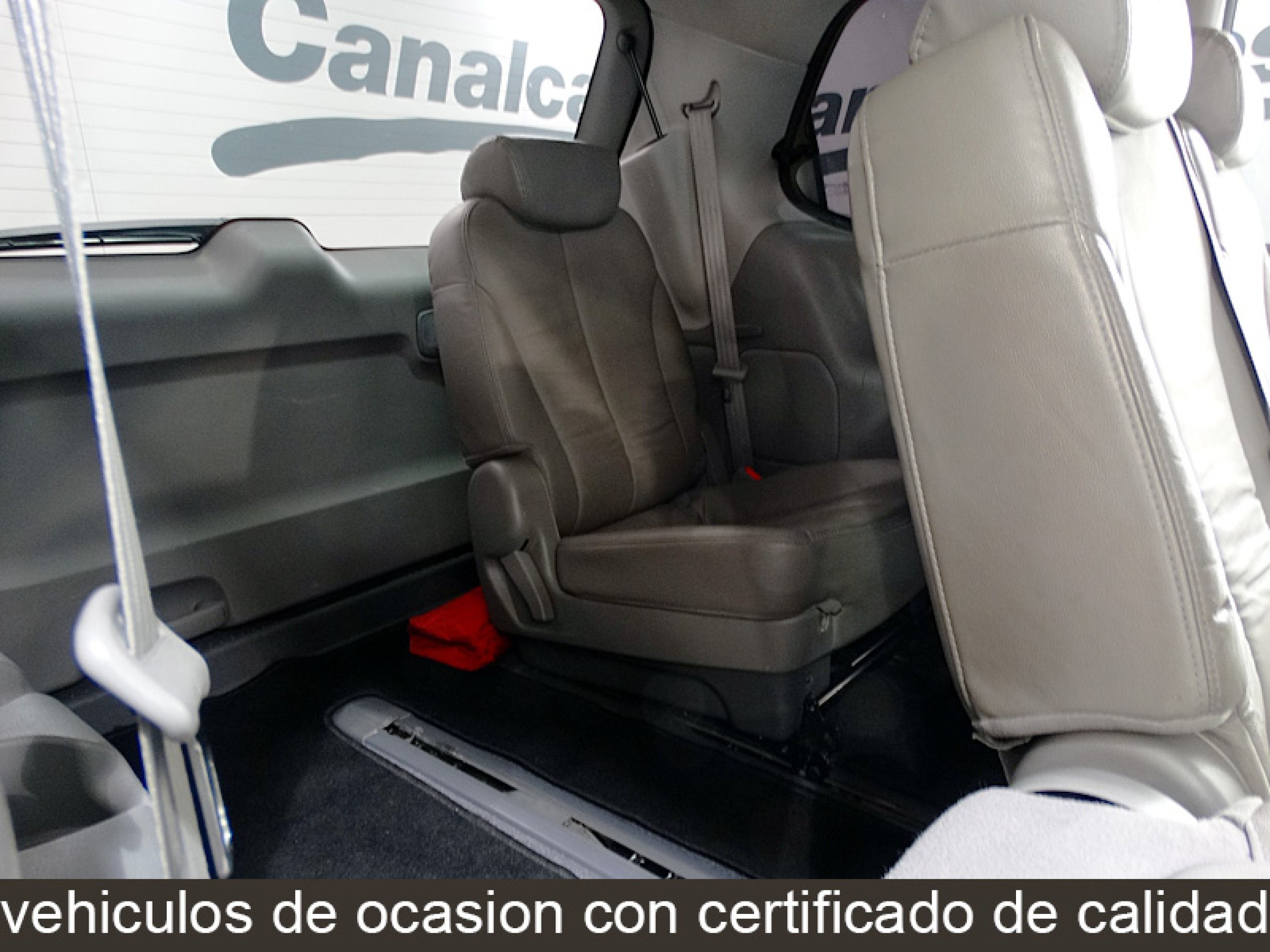 Foto Kia Carnival 22
