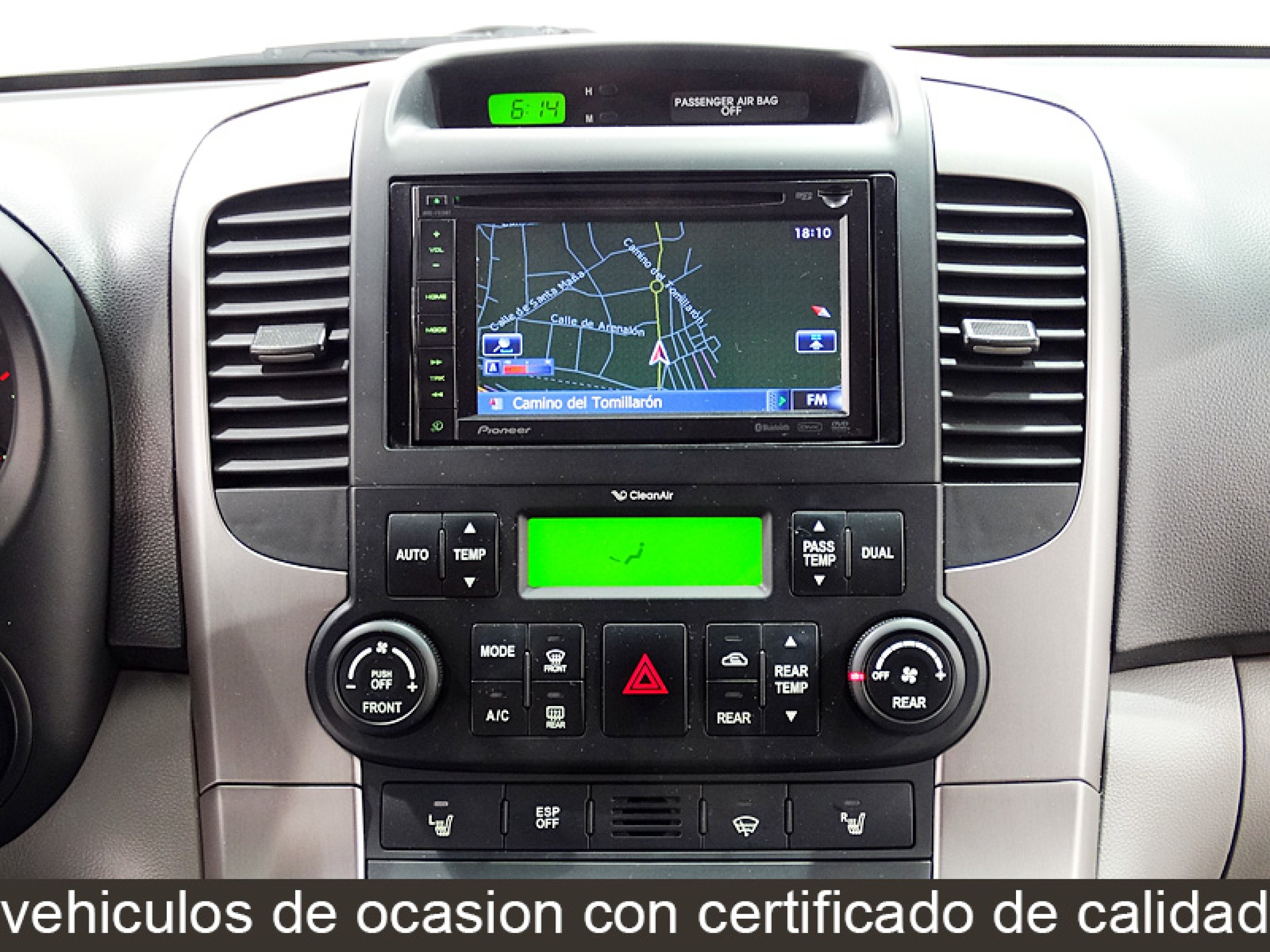 Foto Kia Carnival 33