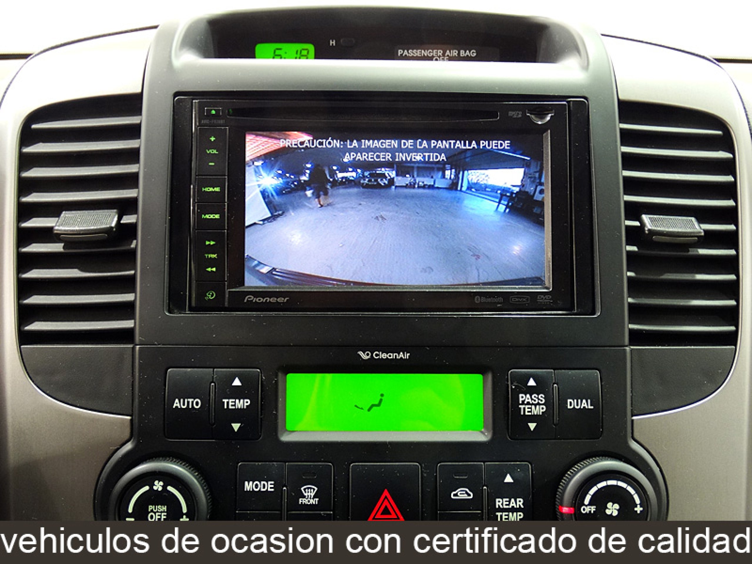 Foto Kia Carnival 34
