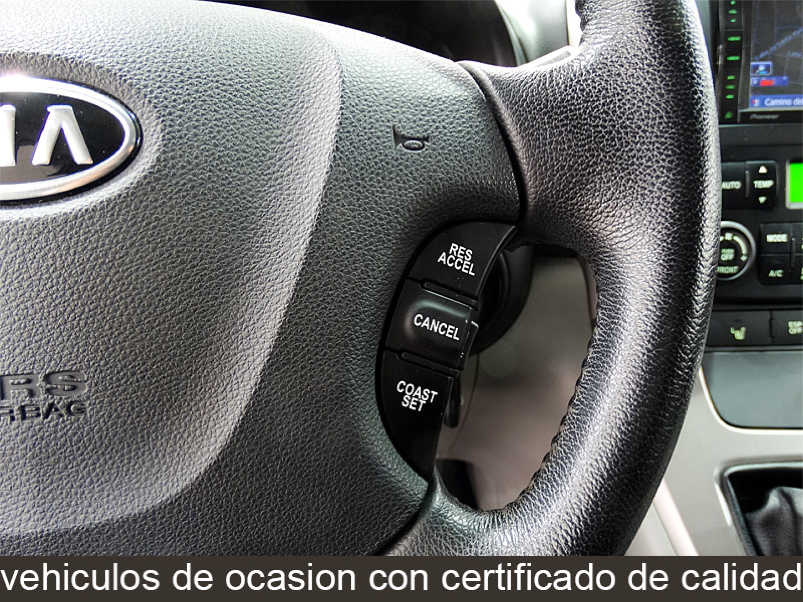Foto Kia Carnival 37
