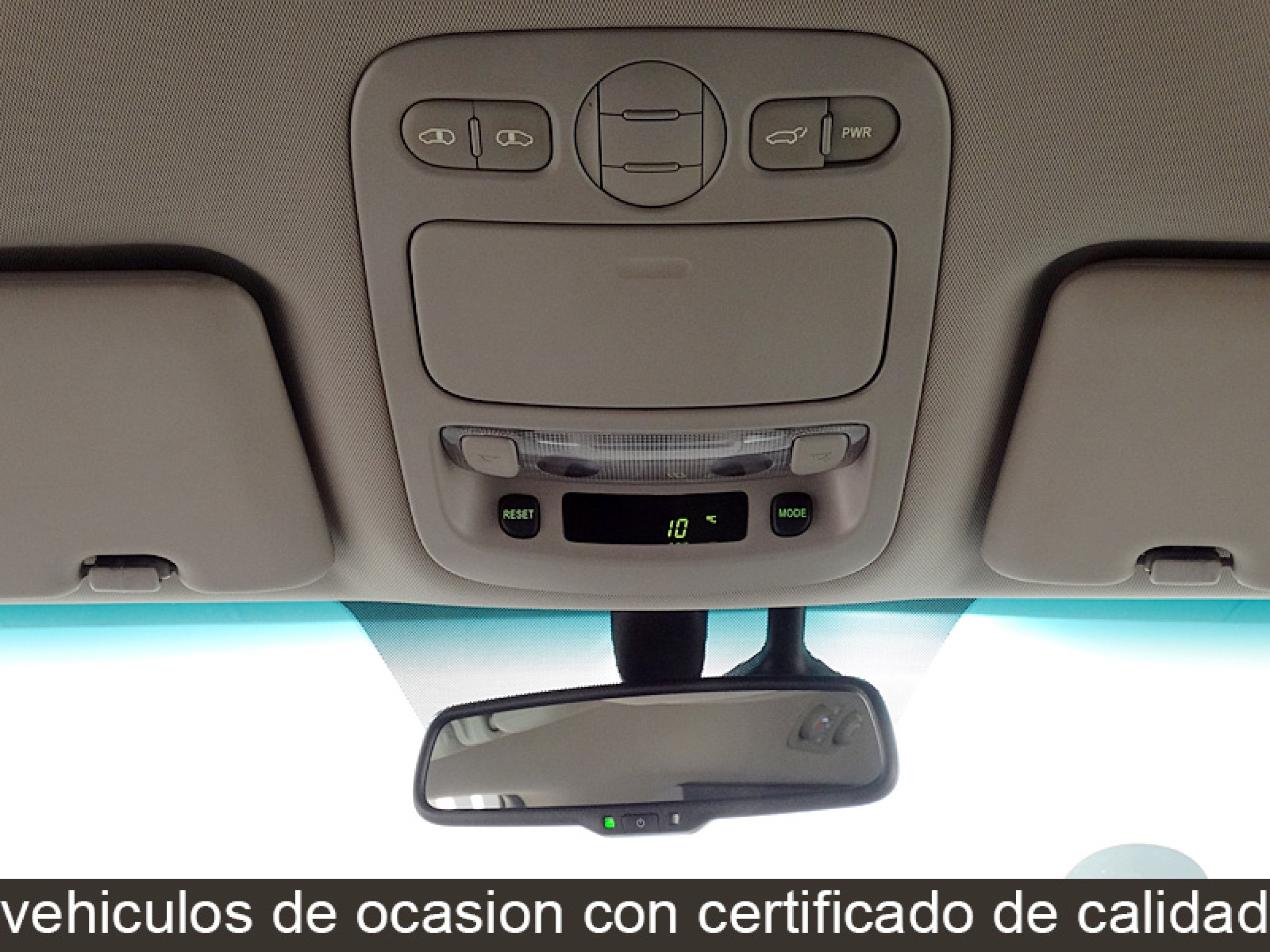 Foto Kia Carnival 42