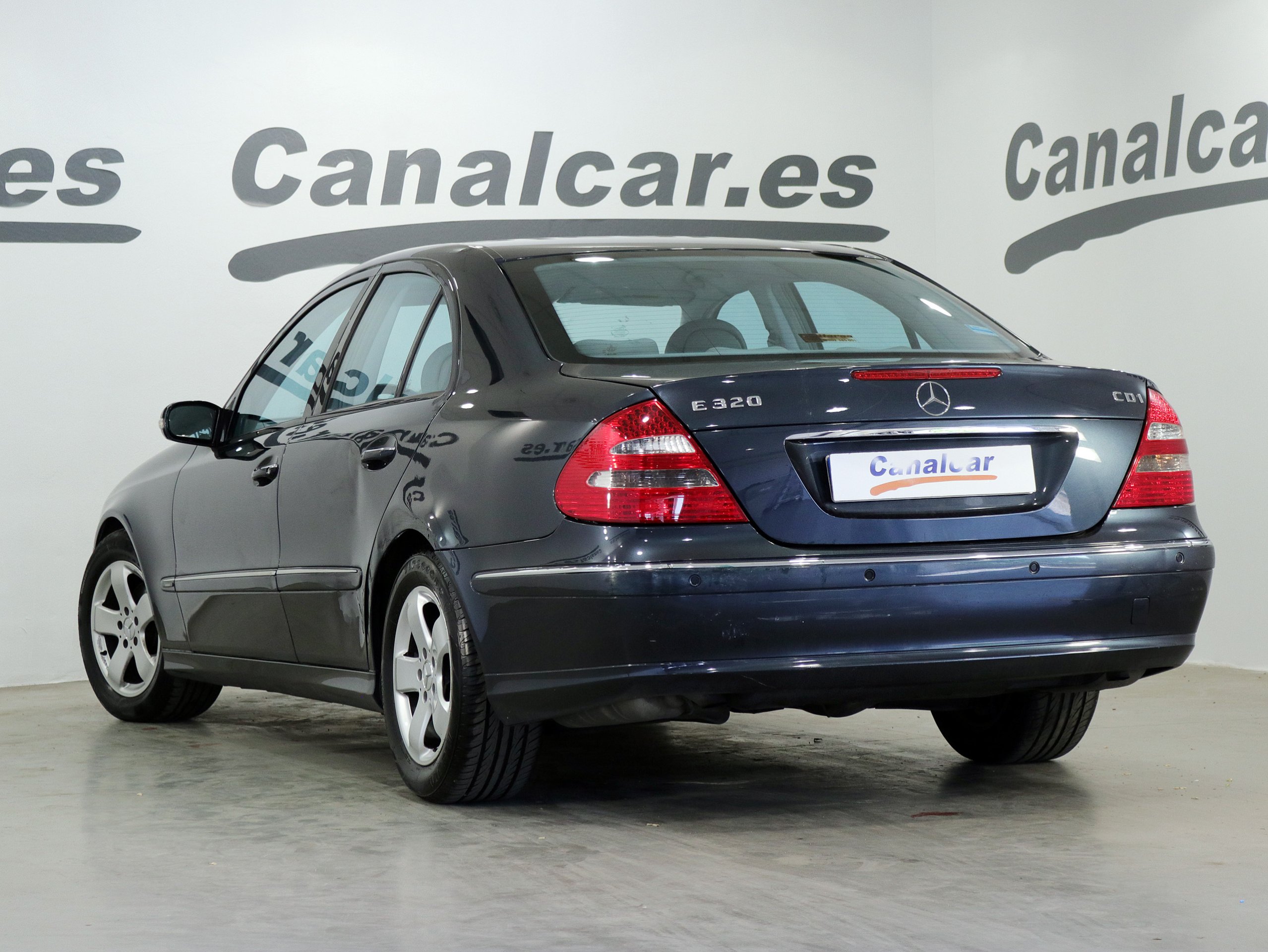 Foto Mercedes-Benz E 320 8