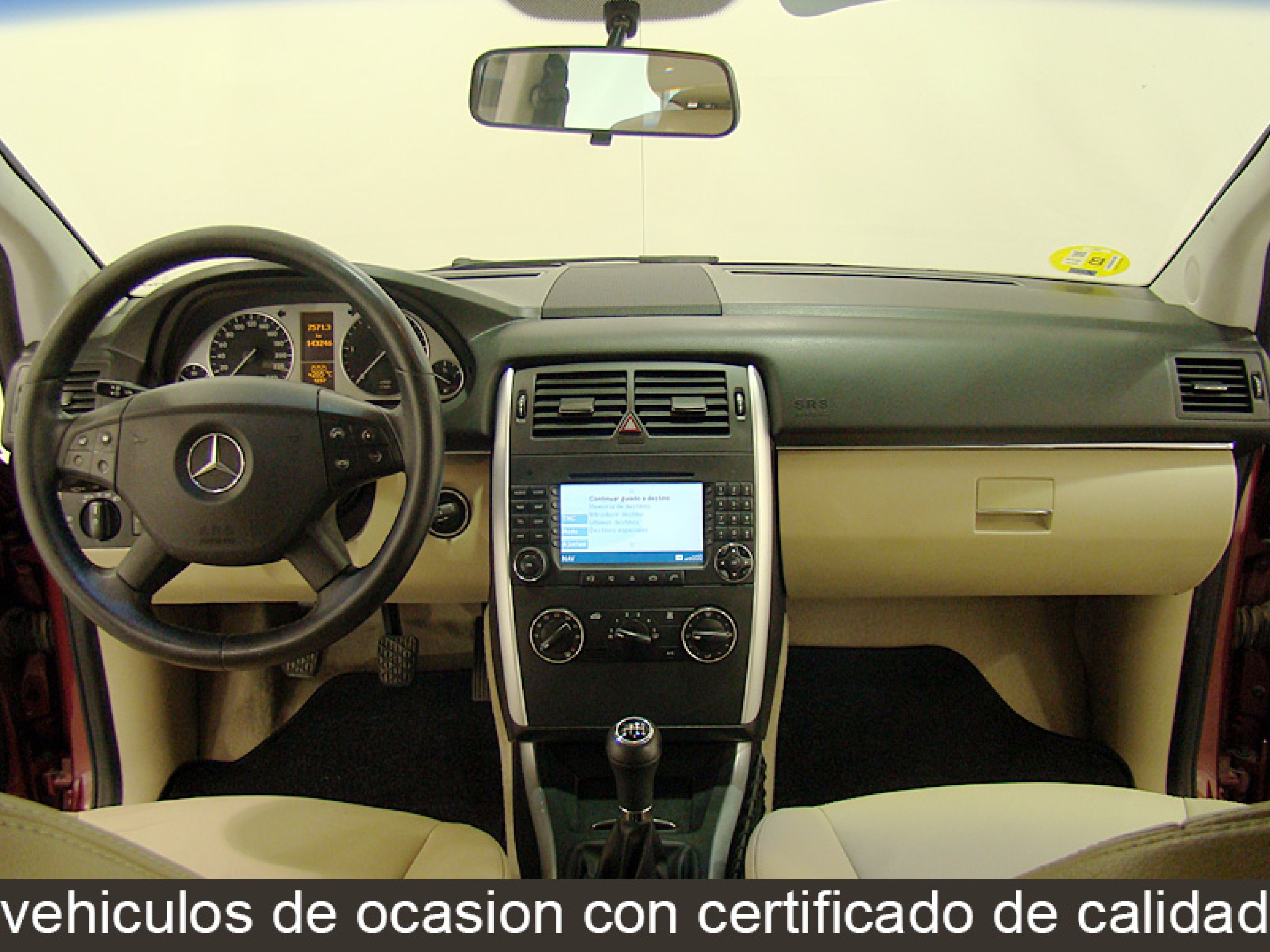 Foto Mercedes-Benz B 200 21