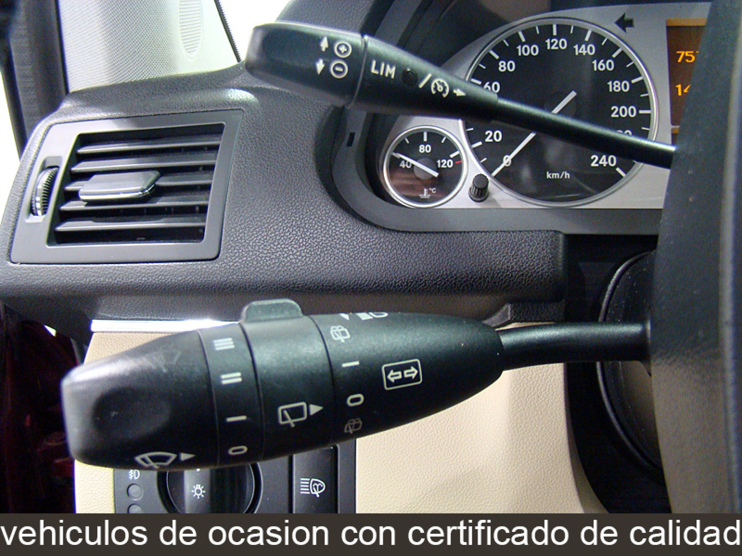 Foto Mercedes-Benz B 200 29
