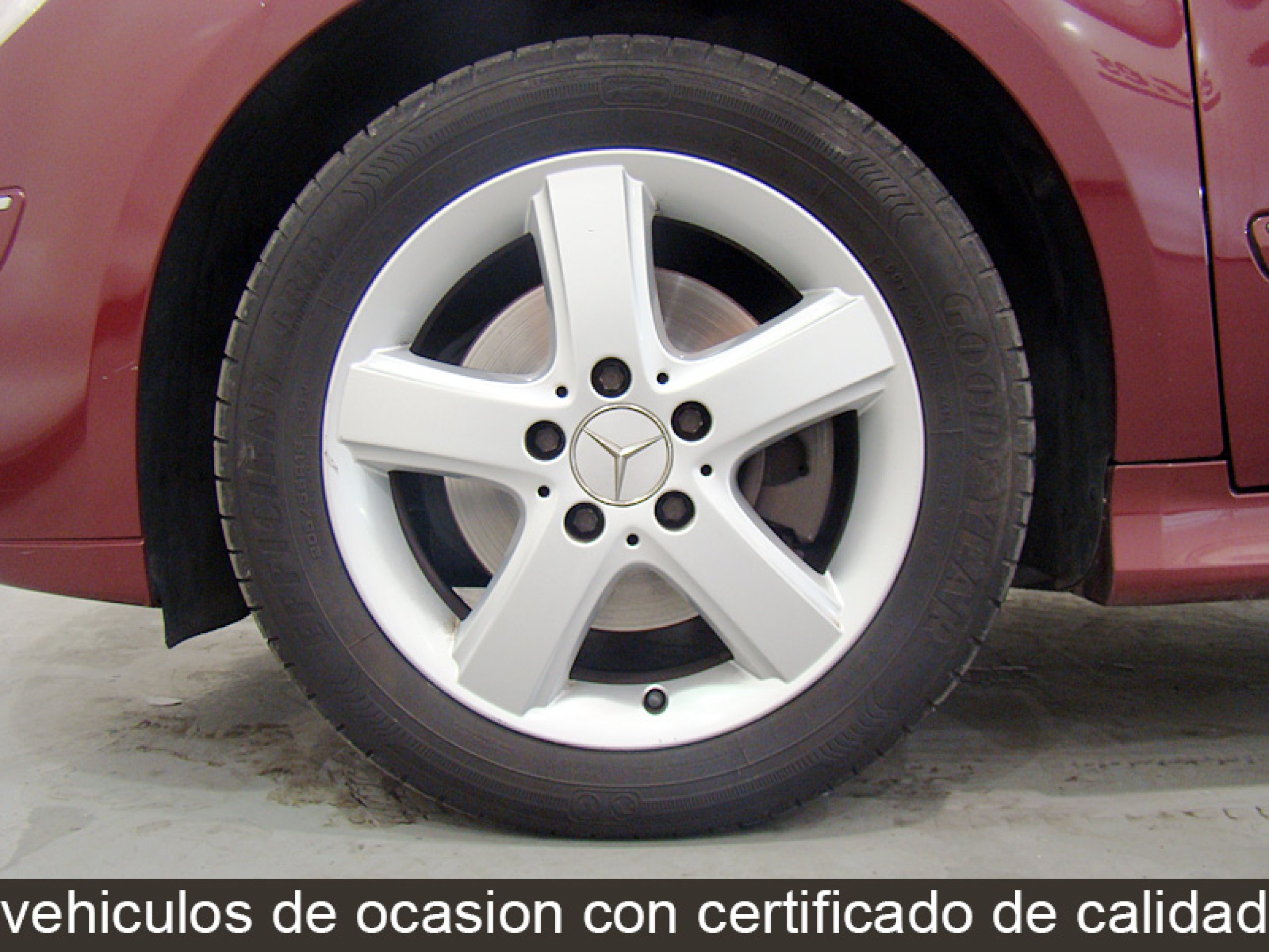 Foto Mercedes-Benz B 200 32