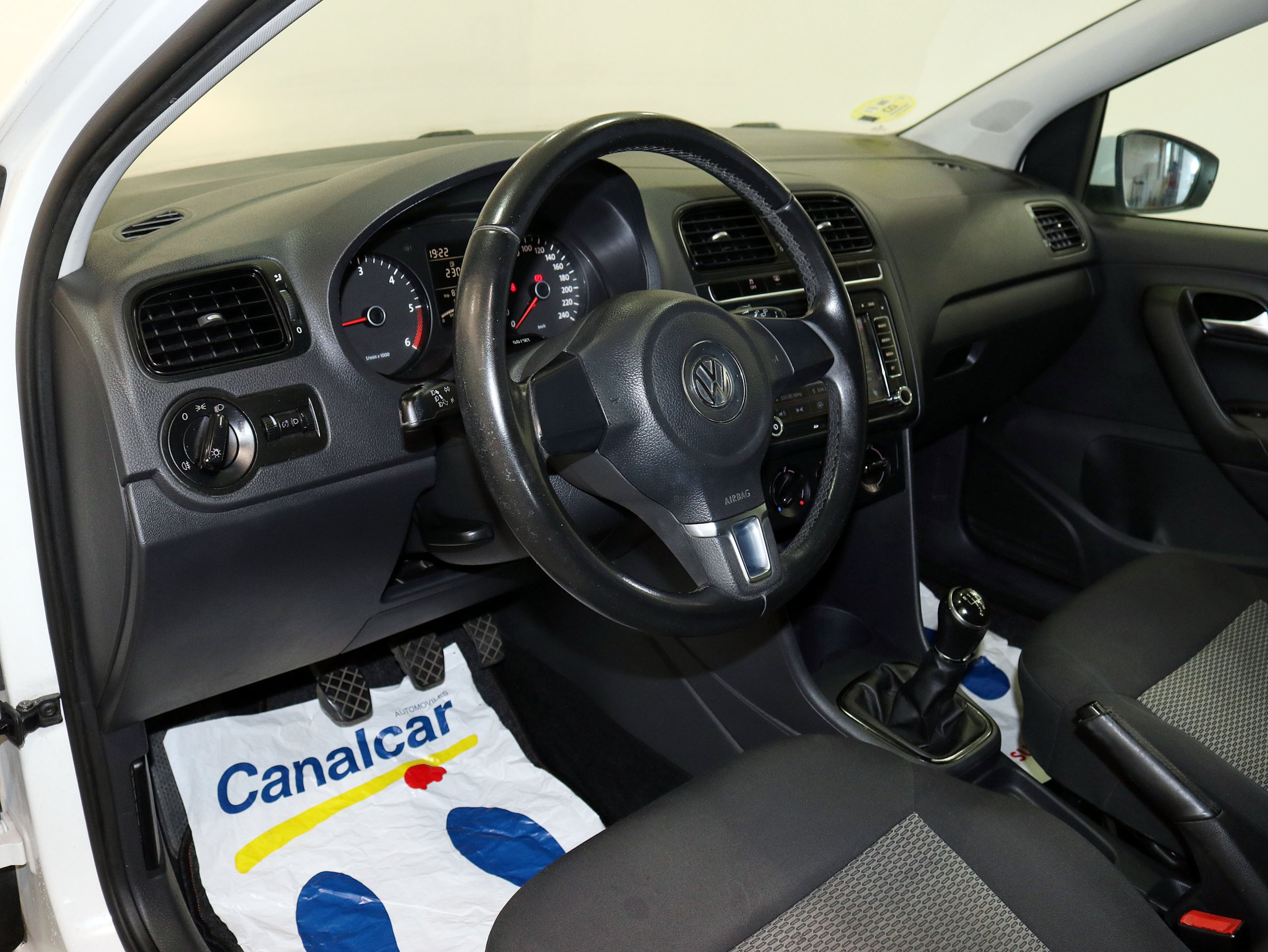 Foto Volkswagen Polo 15