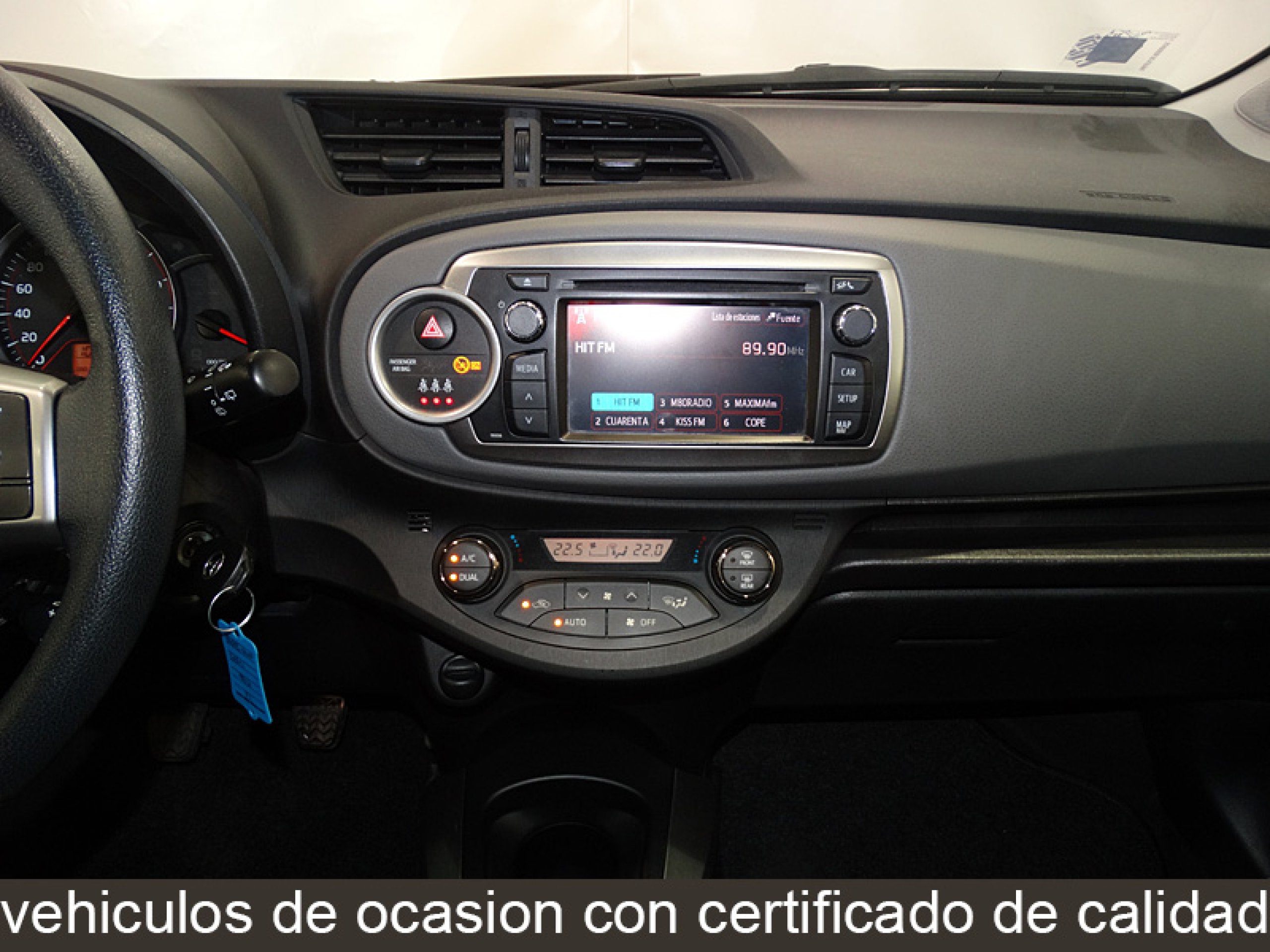 Foto Toyota Yaris 17