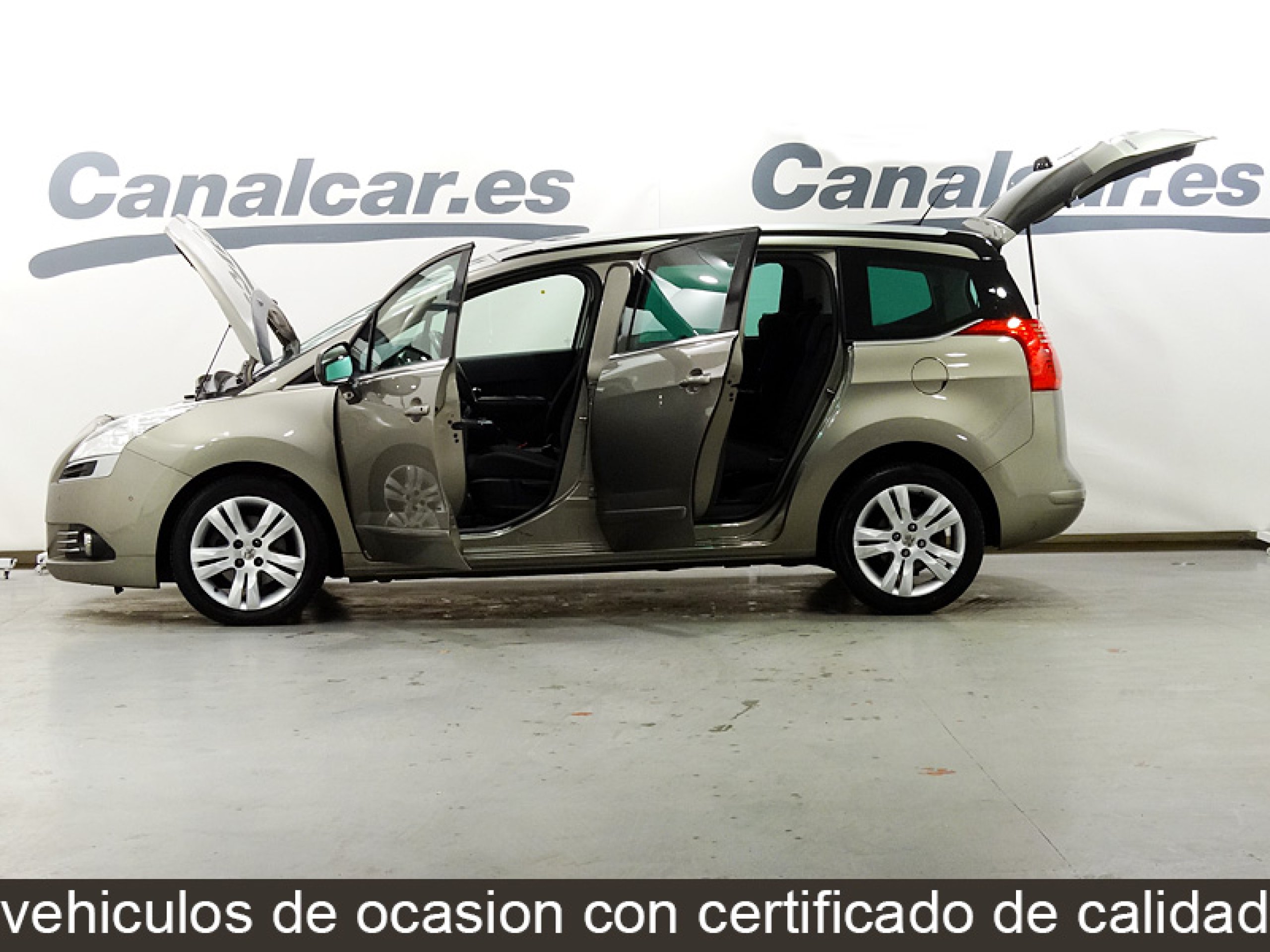 Foto Peugeot 5008 11