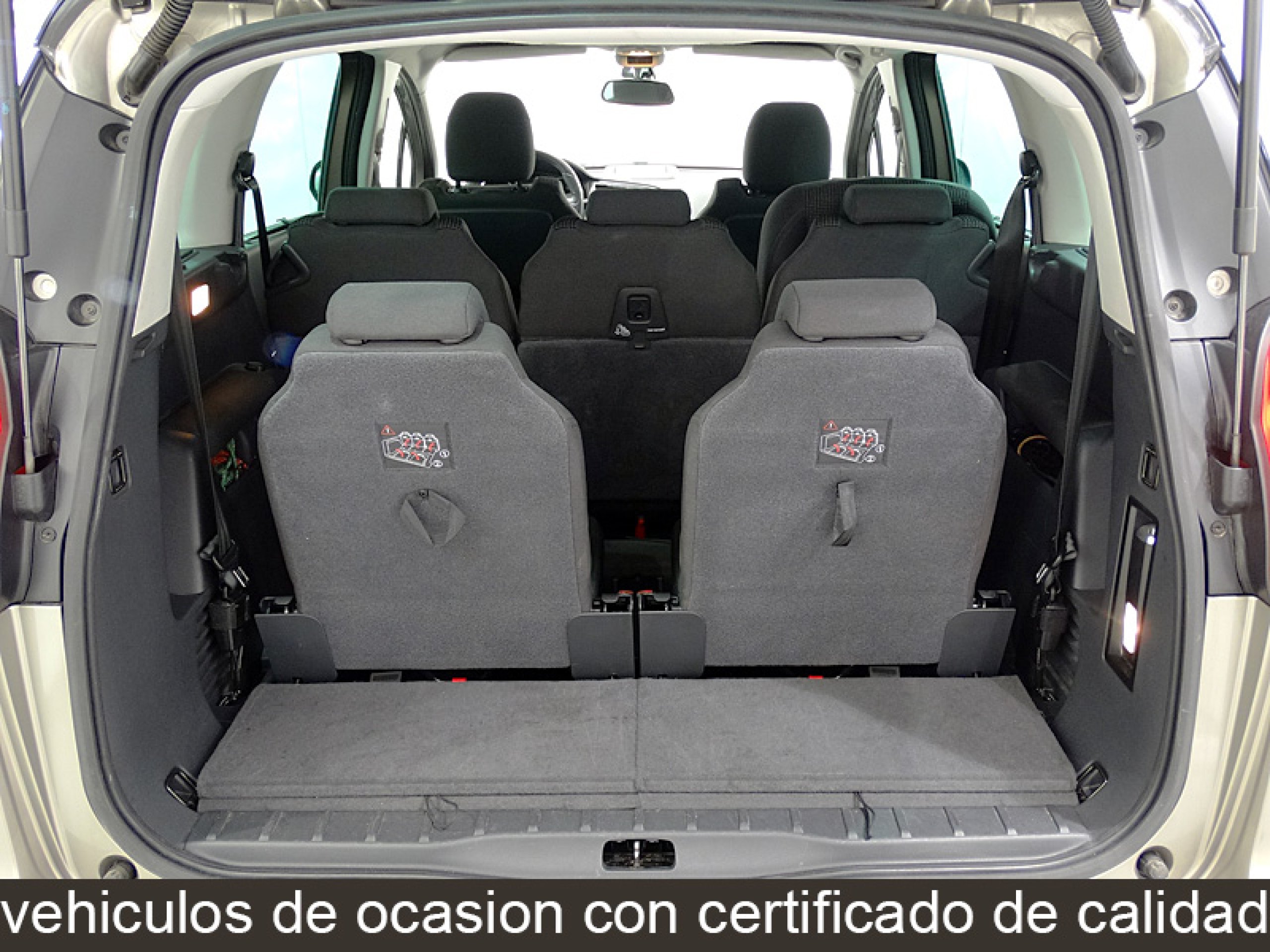 Foto Peugeot 5008 17