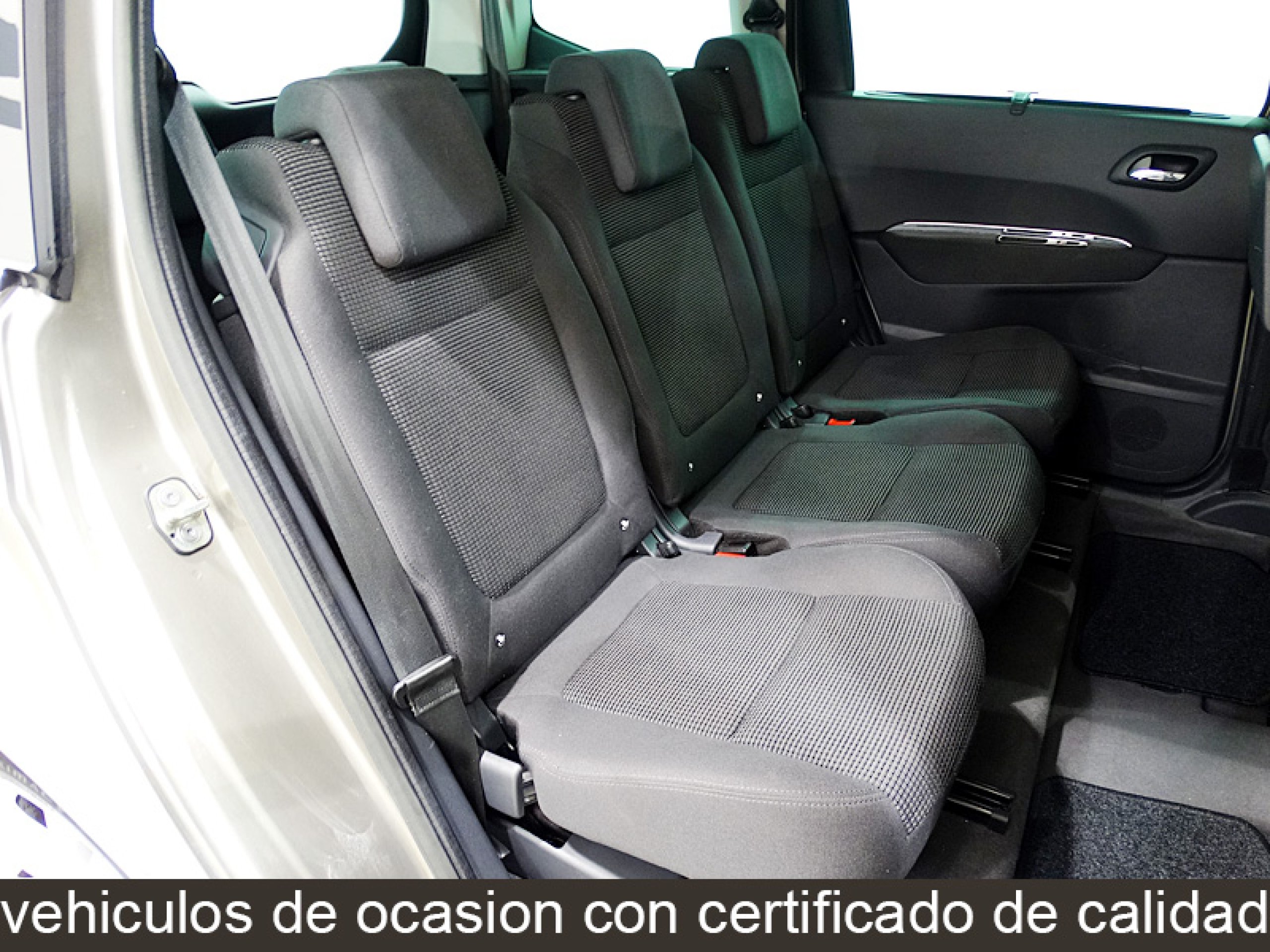 Foto Peugeot 5008 20