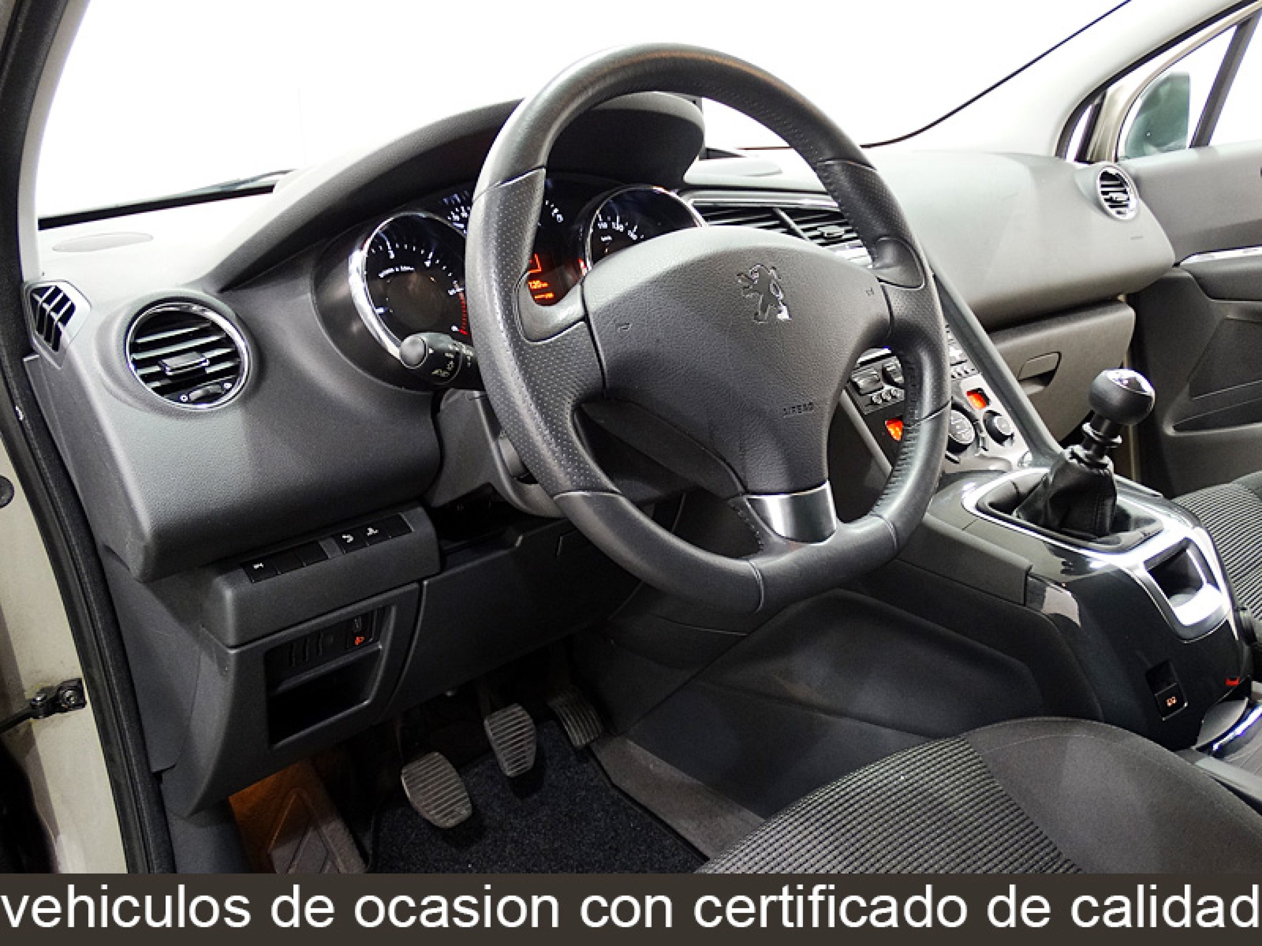 Foto Peugeot 5008 23