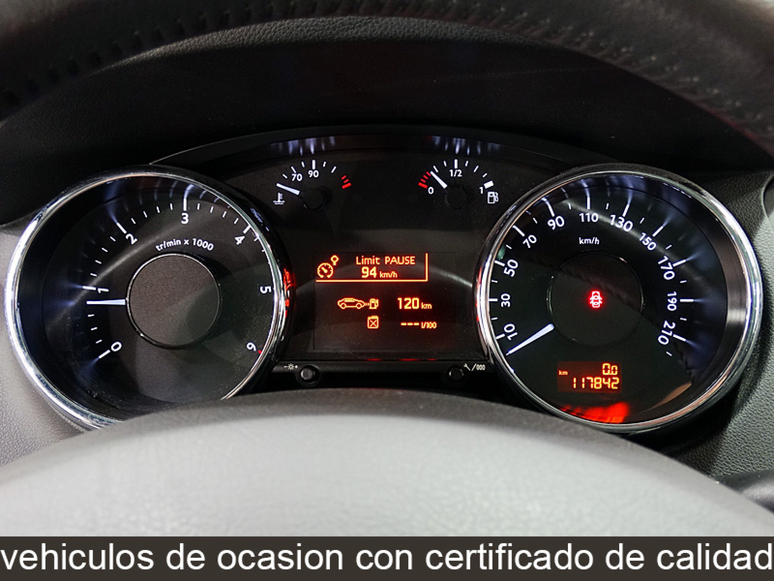 Foto Peugeot 5008 30