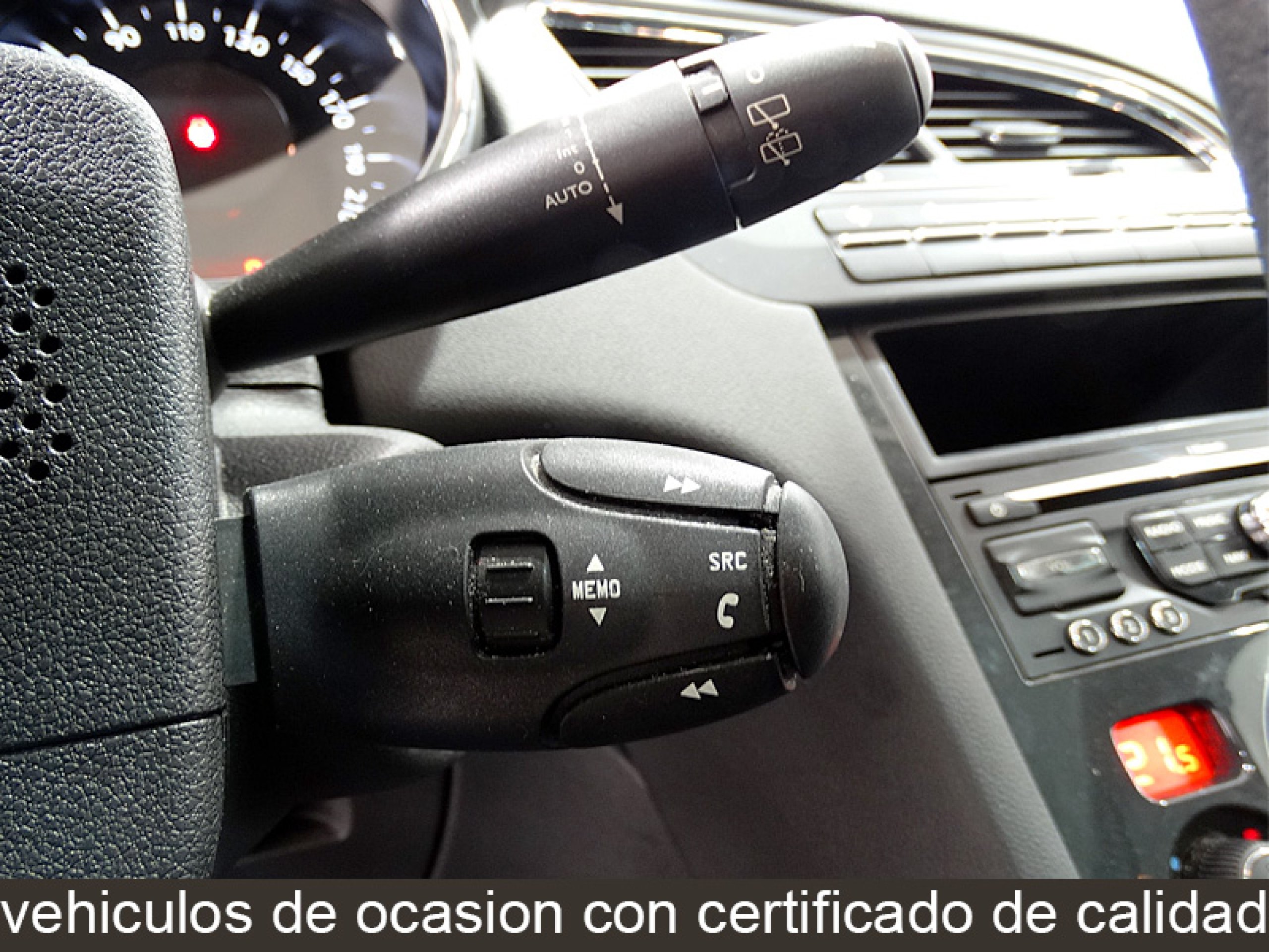 Foto Peugeot 5008 32