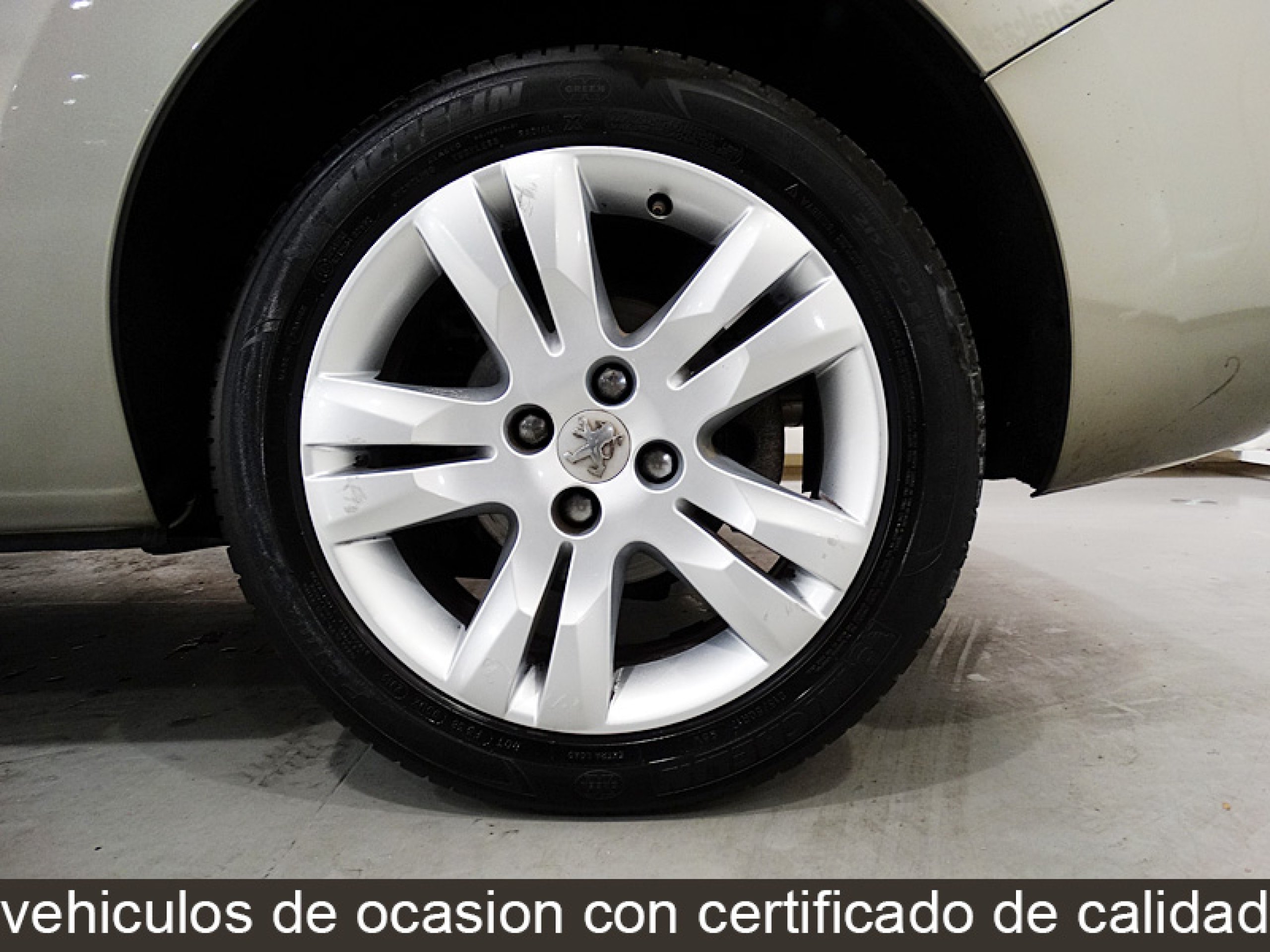 Foto Peugeot 5008 38