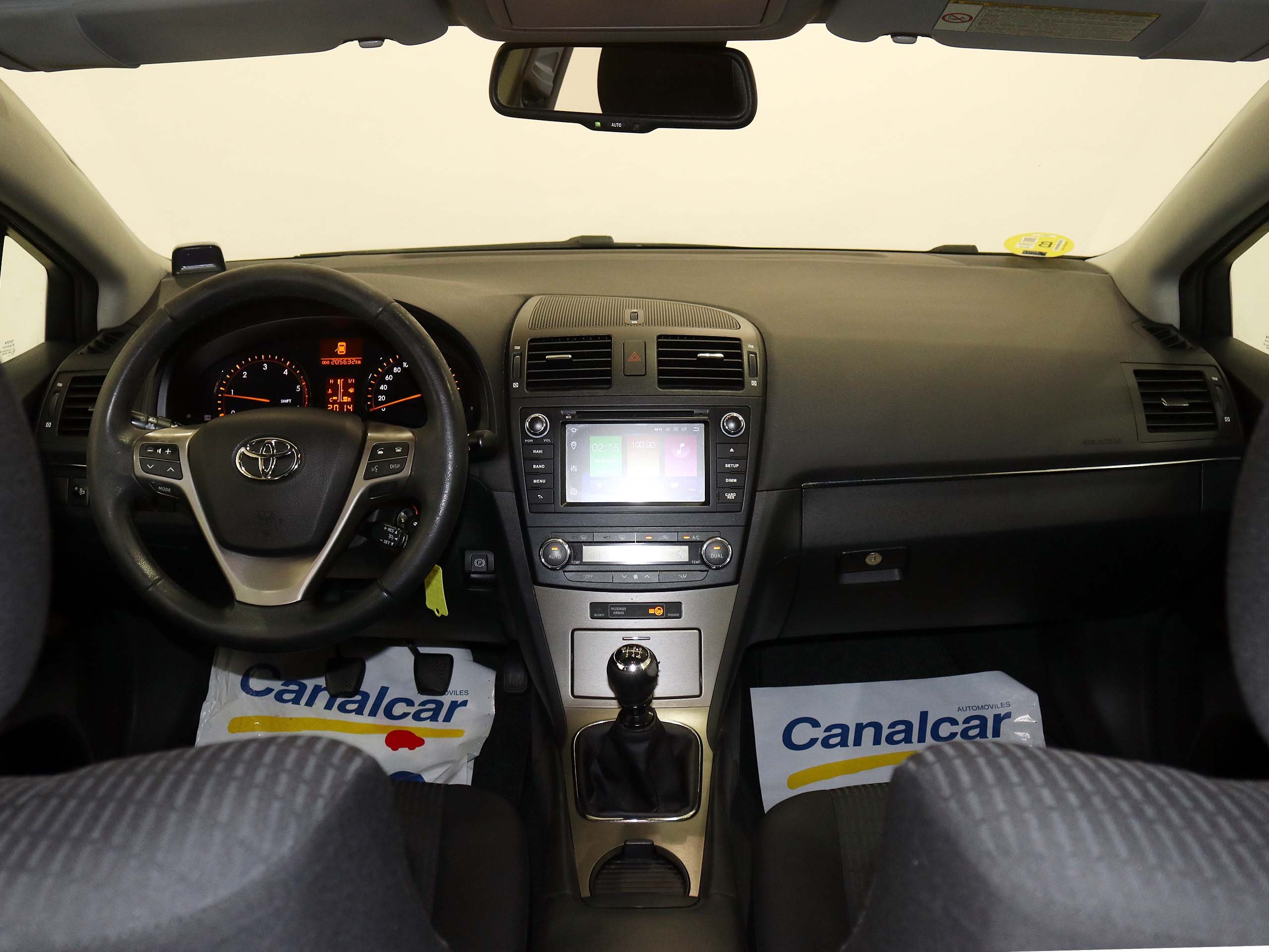 Foto Toyota Avensis 19