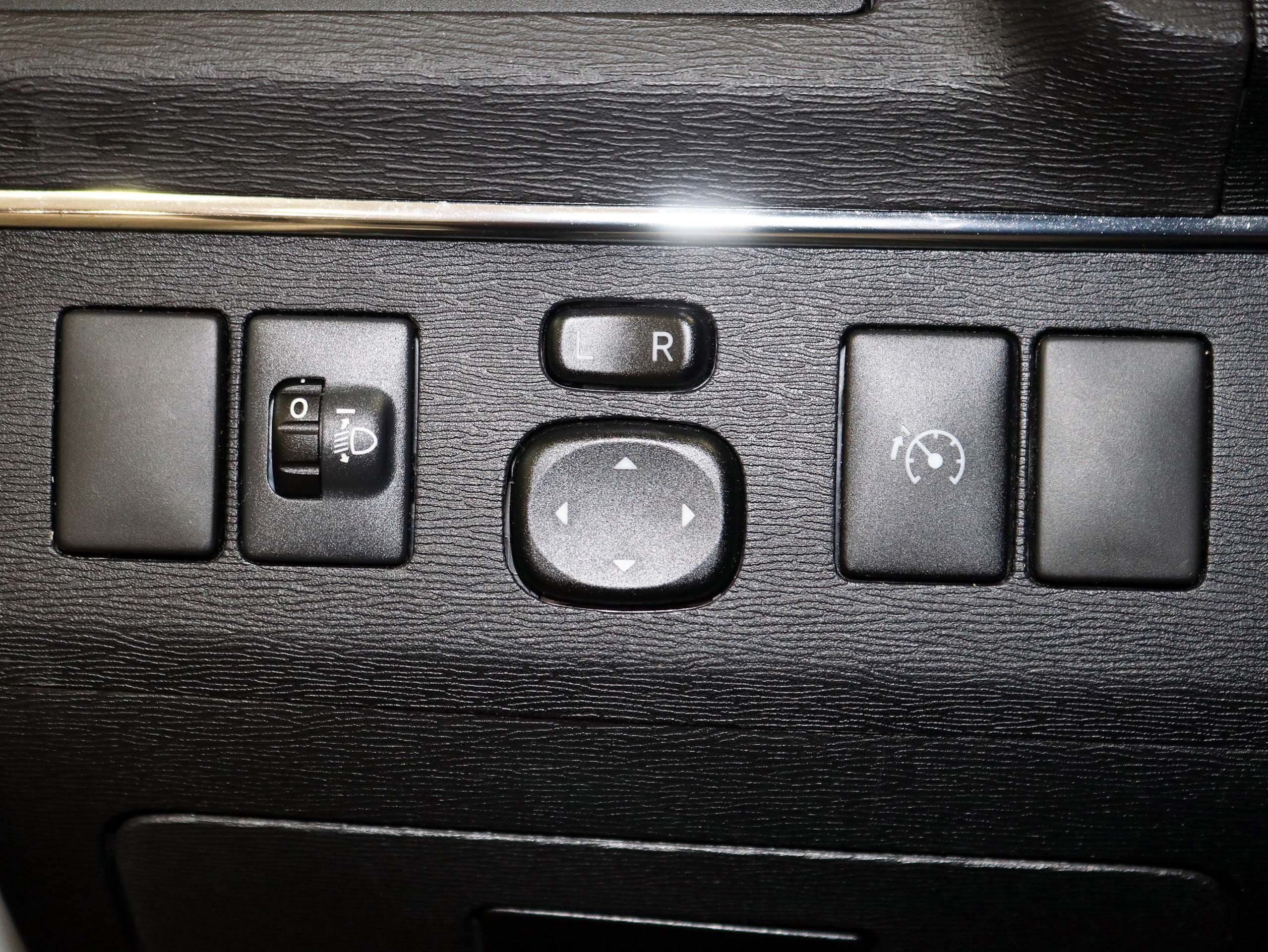 Foto Toyota Avensis 27