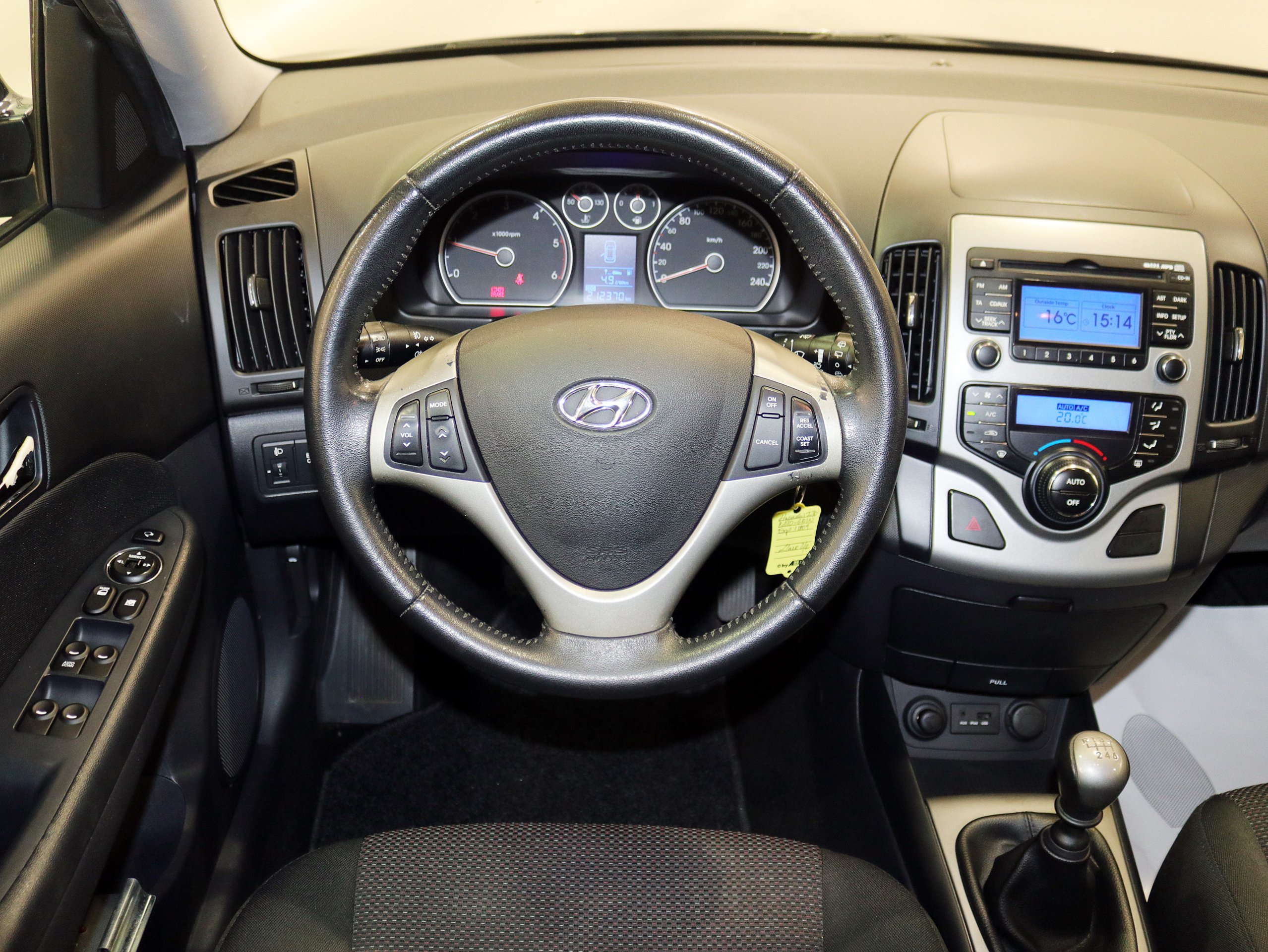 Foto Hyundai i30 21