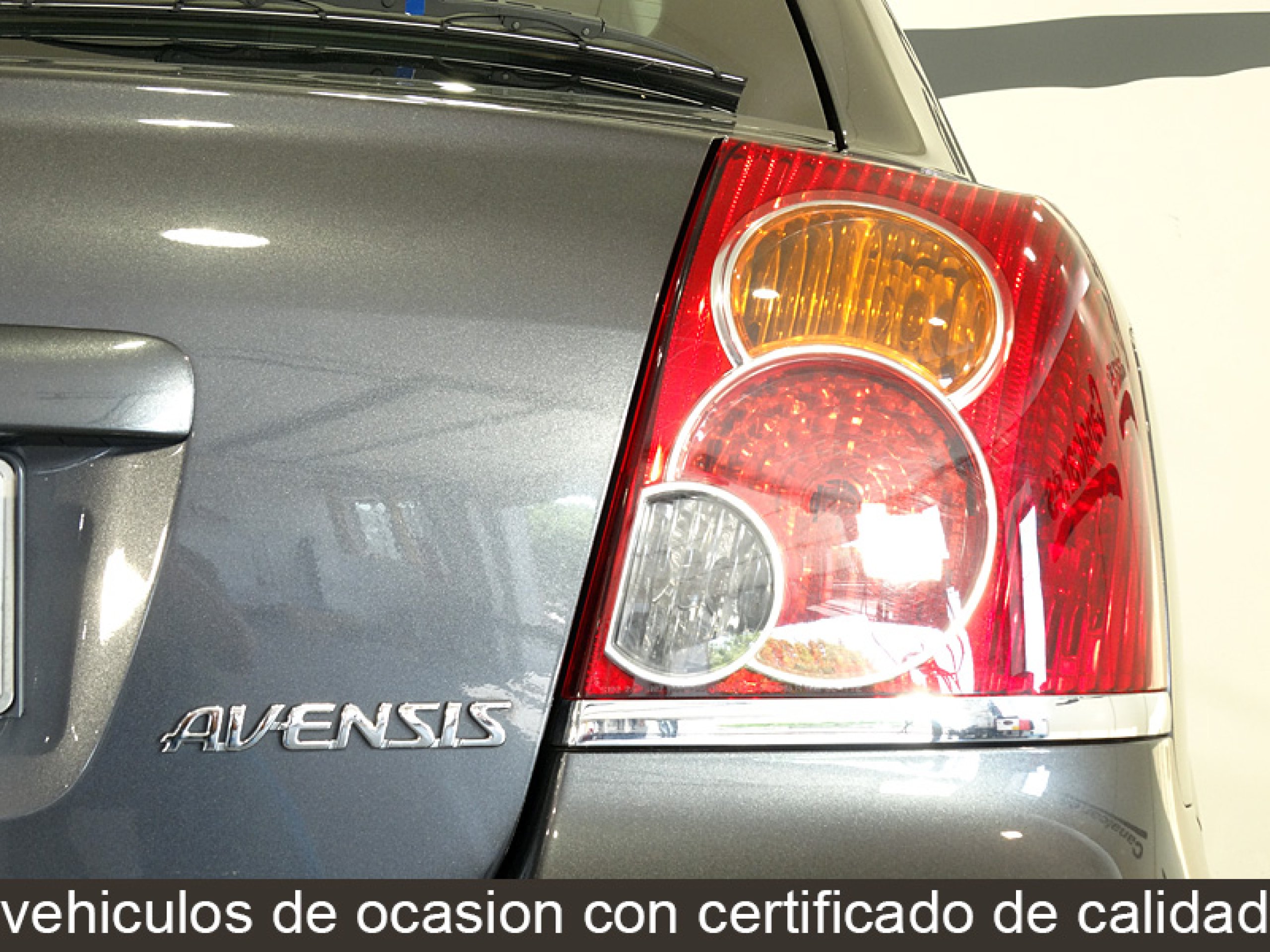 Foto Toyota Avensis 11