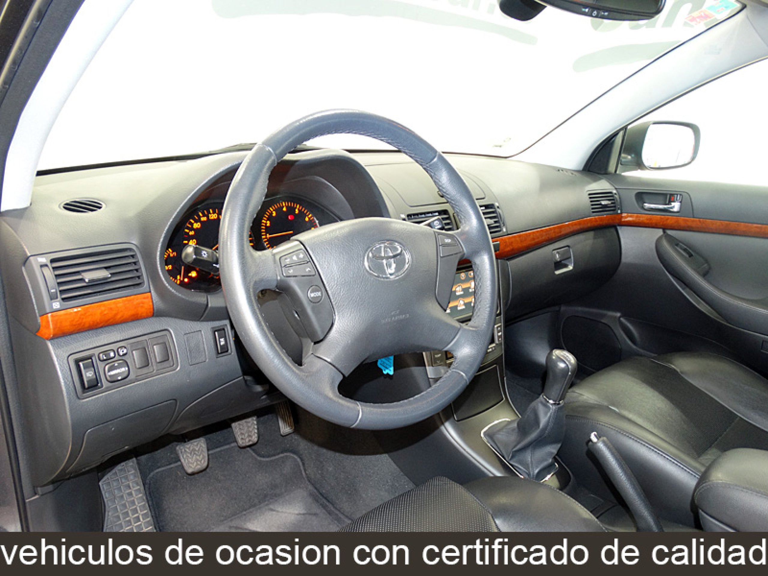 Foto Toyota Avensis 20