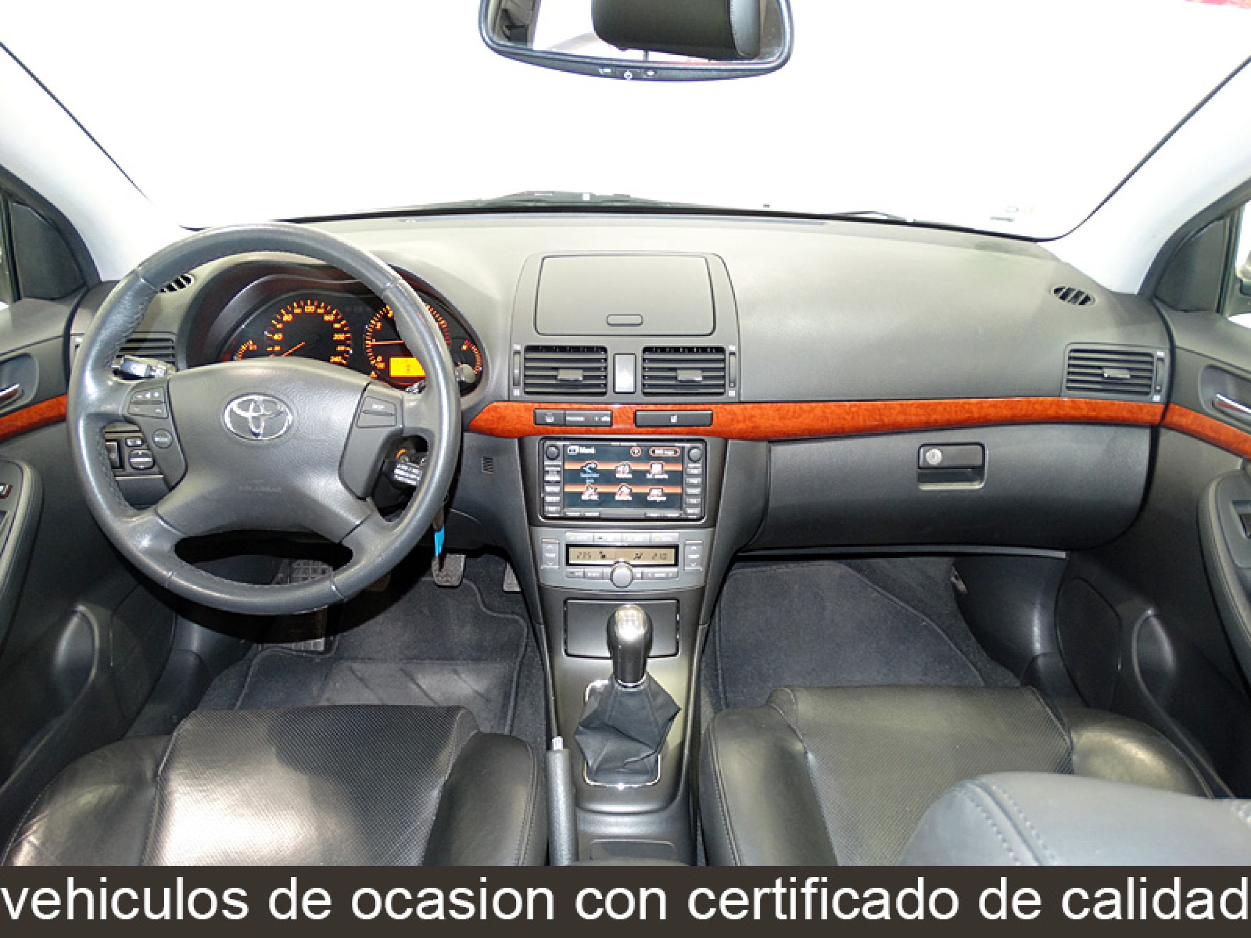 Foto Toyota Avensis 21