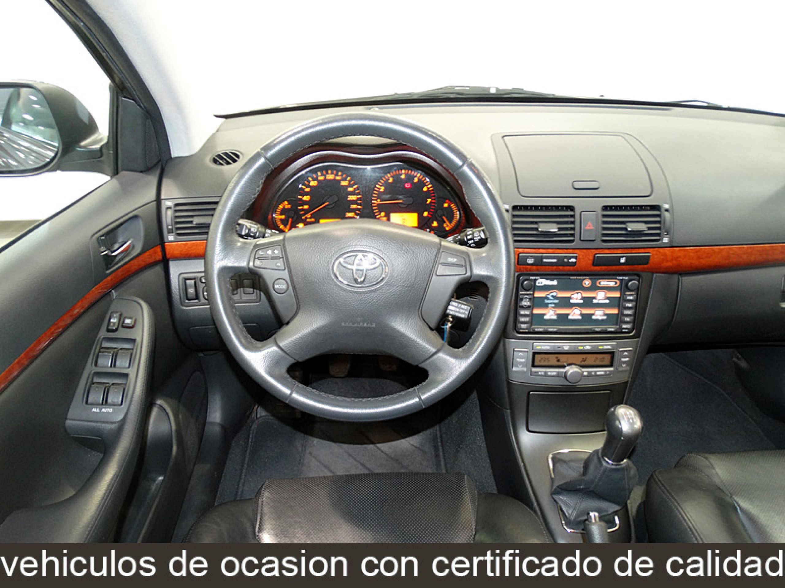 Foto Toyota Avensis 22