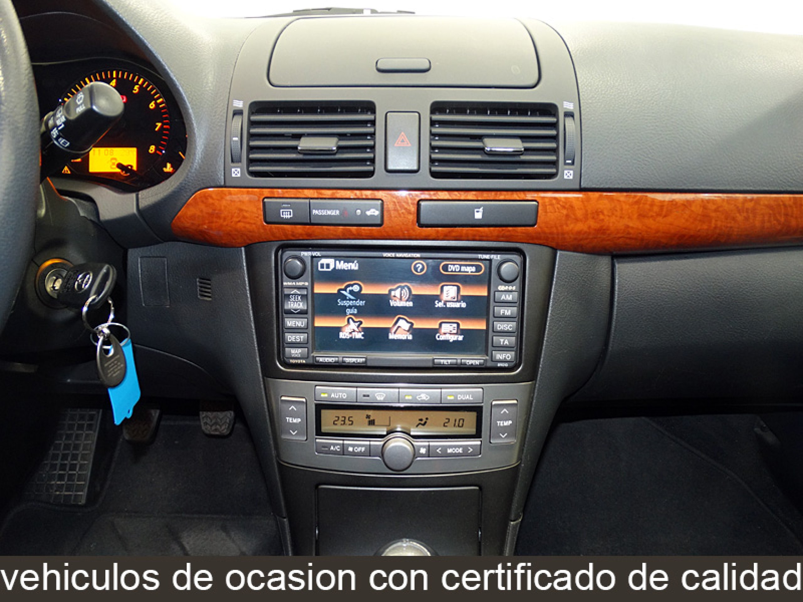 Foto Toyota Avensis 23