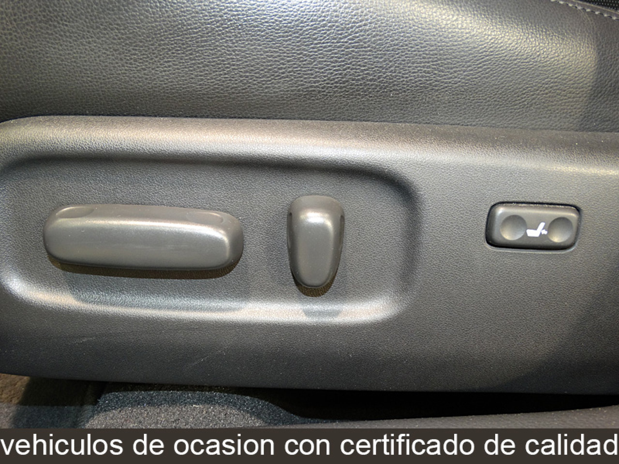 Foto Toyota Avensis 26