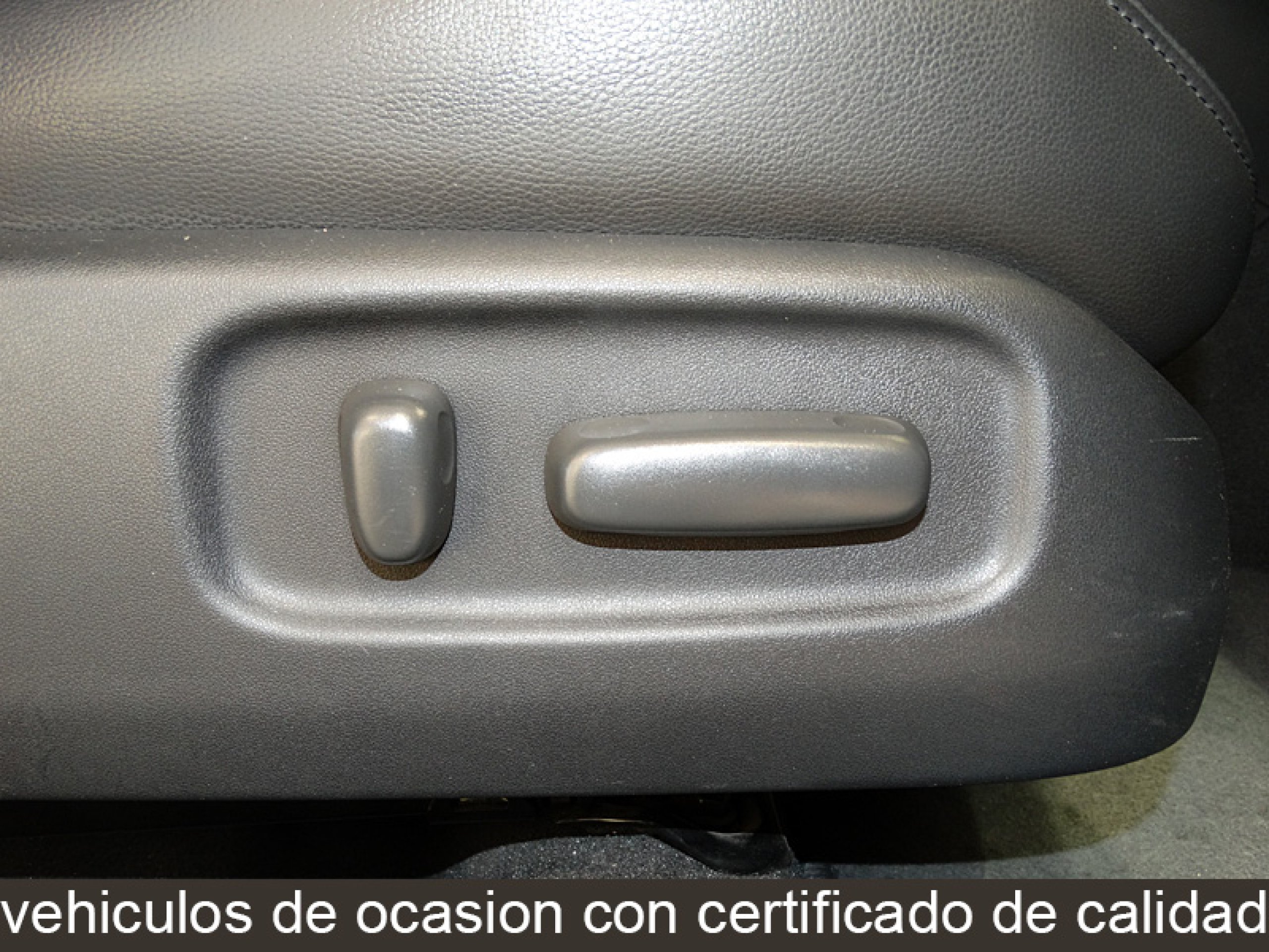 Foto Toyota Avensis 27