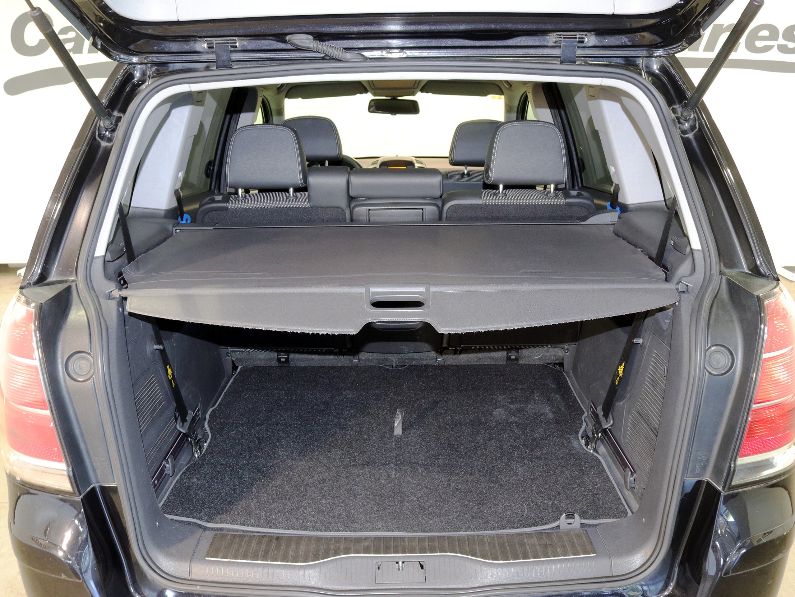 Foto Opel Zafira 10 Foto Opel Zafira 10