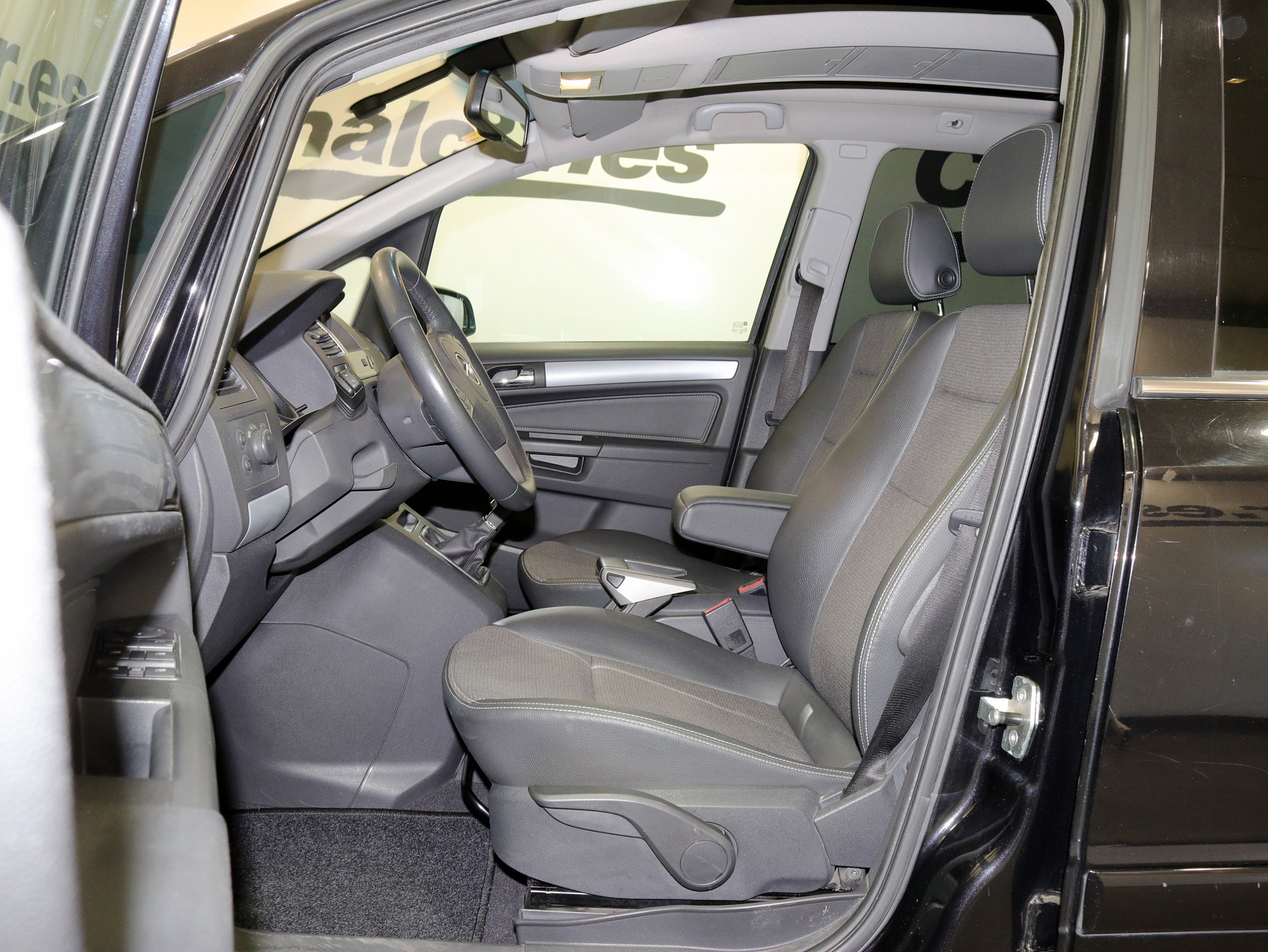 Foto Opel Zafira 13 Foto Opel Zafira 13