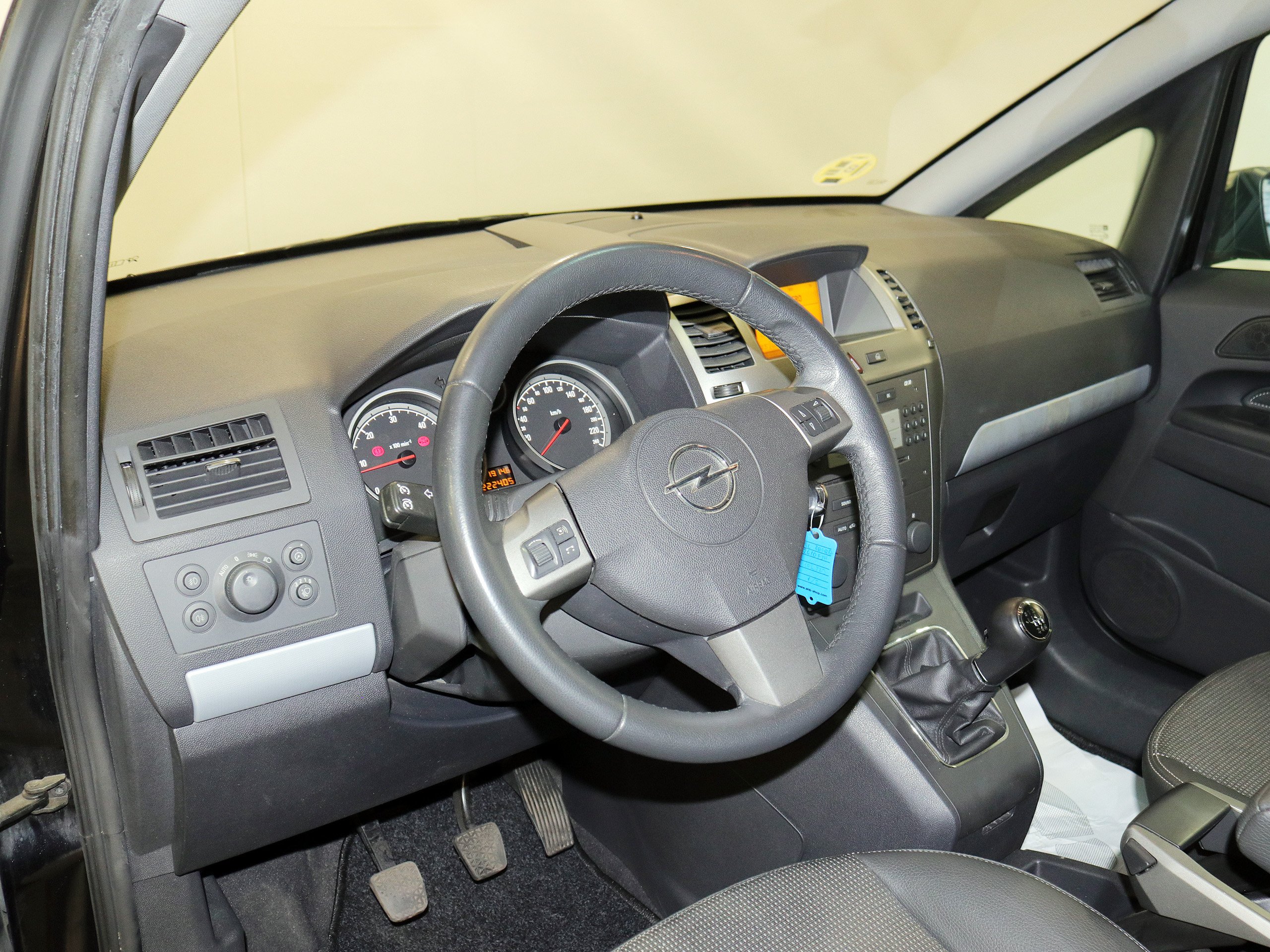 Foto Opel Zafira 18 Foto Opel Zafira 18