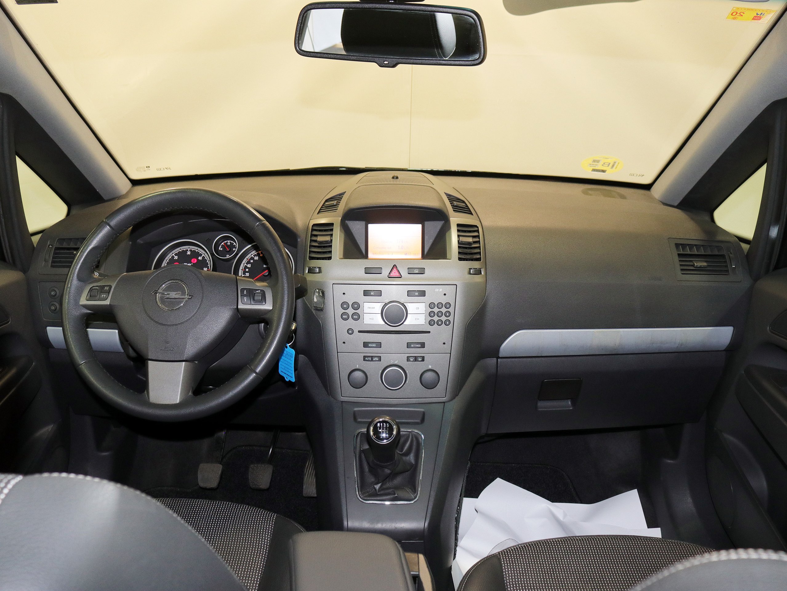 Foto Opel Zafira 19 Foto Opel Zafira 19