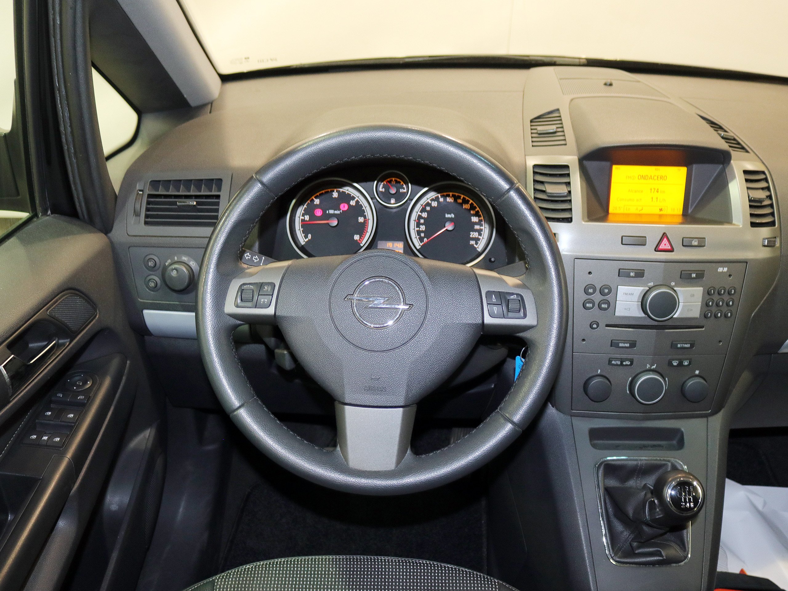 Foto Opel Zafira 20 Foto Opel Zafira 20