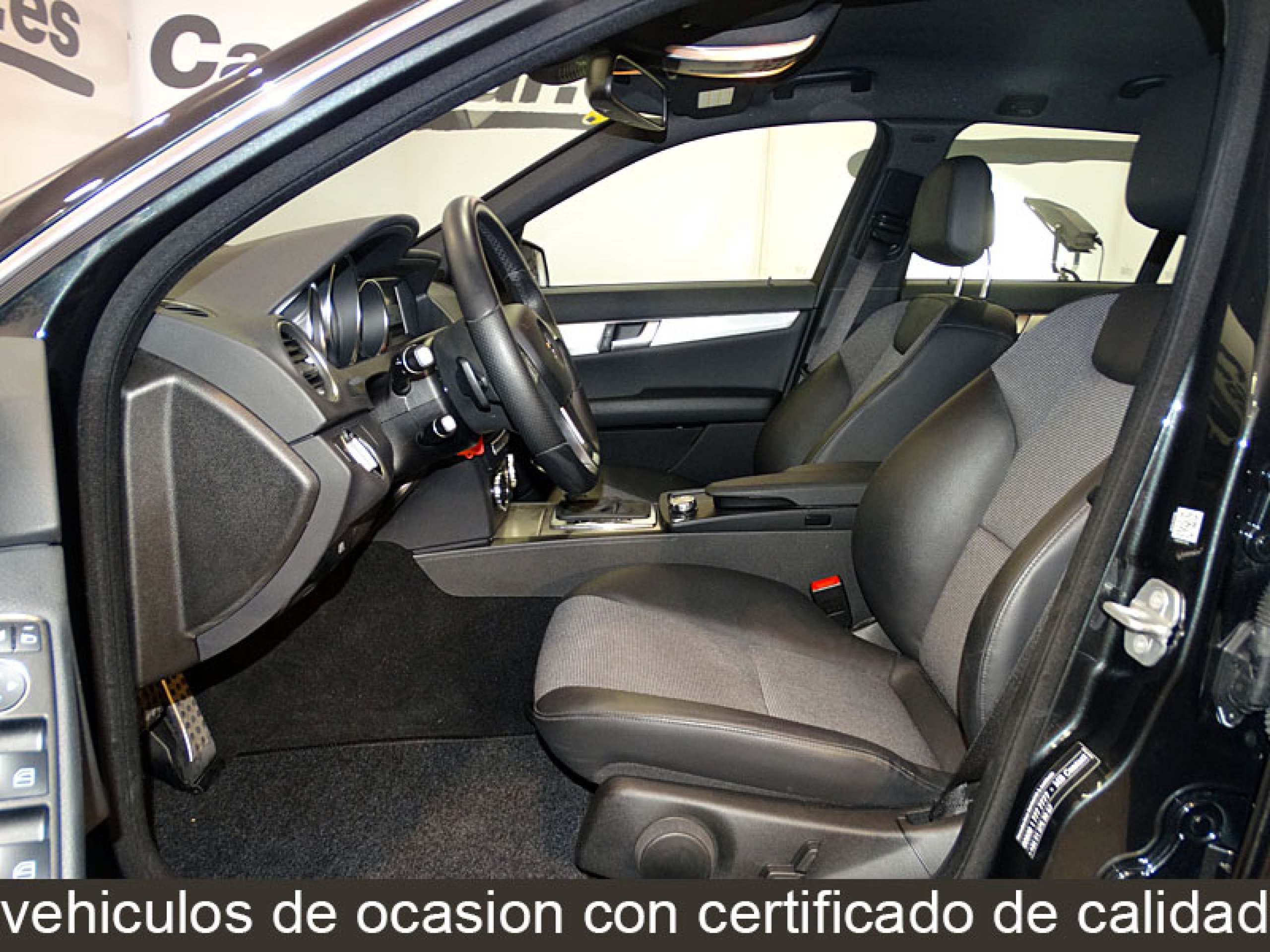 Foto Mercedes-Benz C 220 16