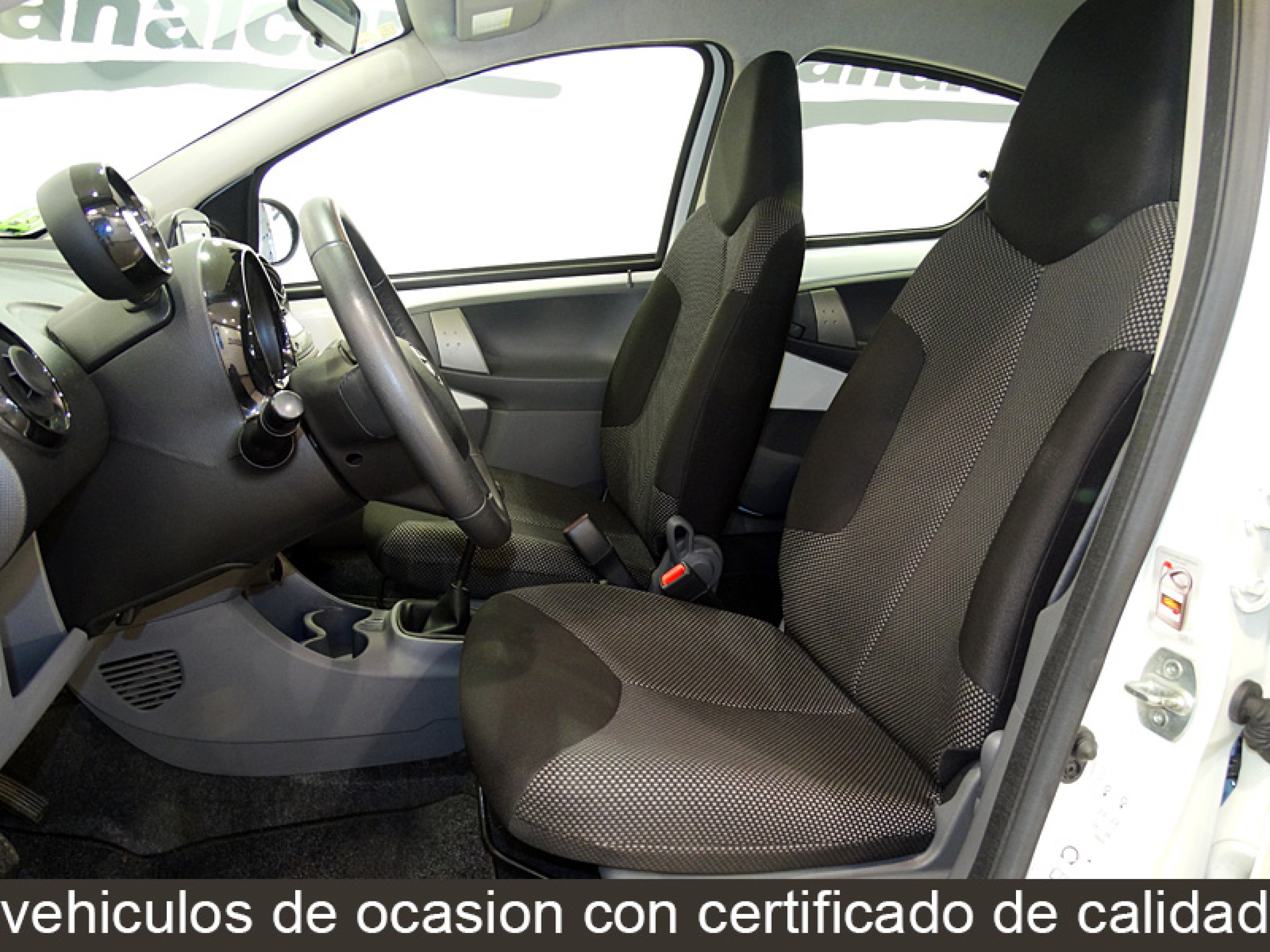 Foto Toyota Aygo 11