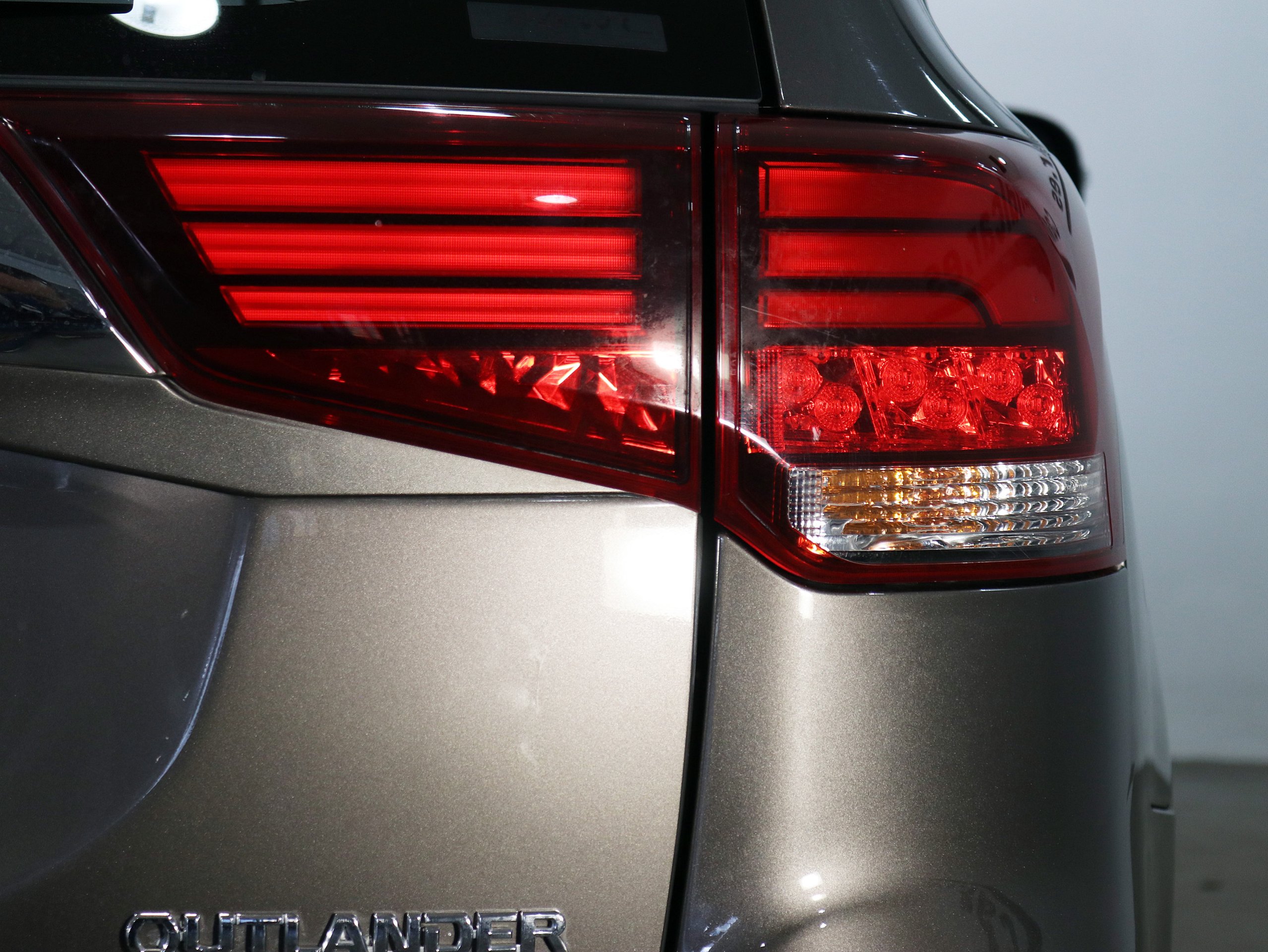 Foto Mitsubishi Outlander 10