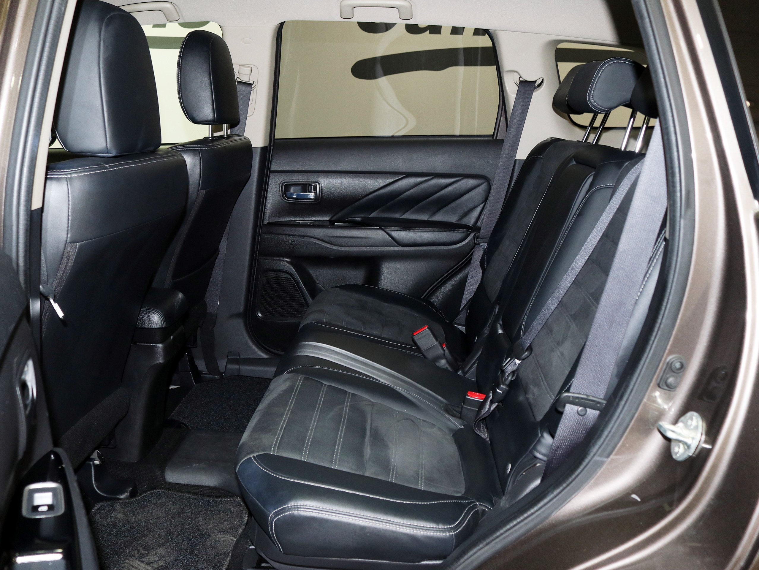 Foto Mitsubishi Outlander 14