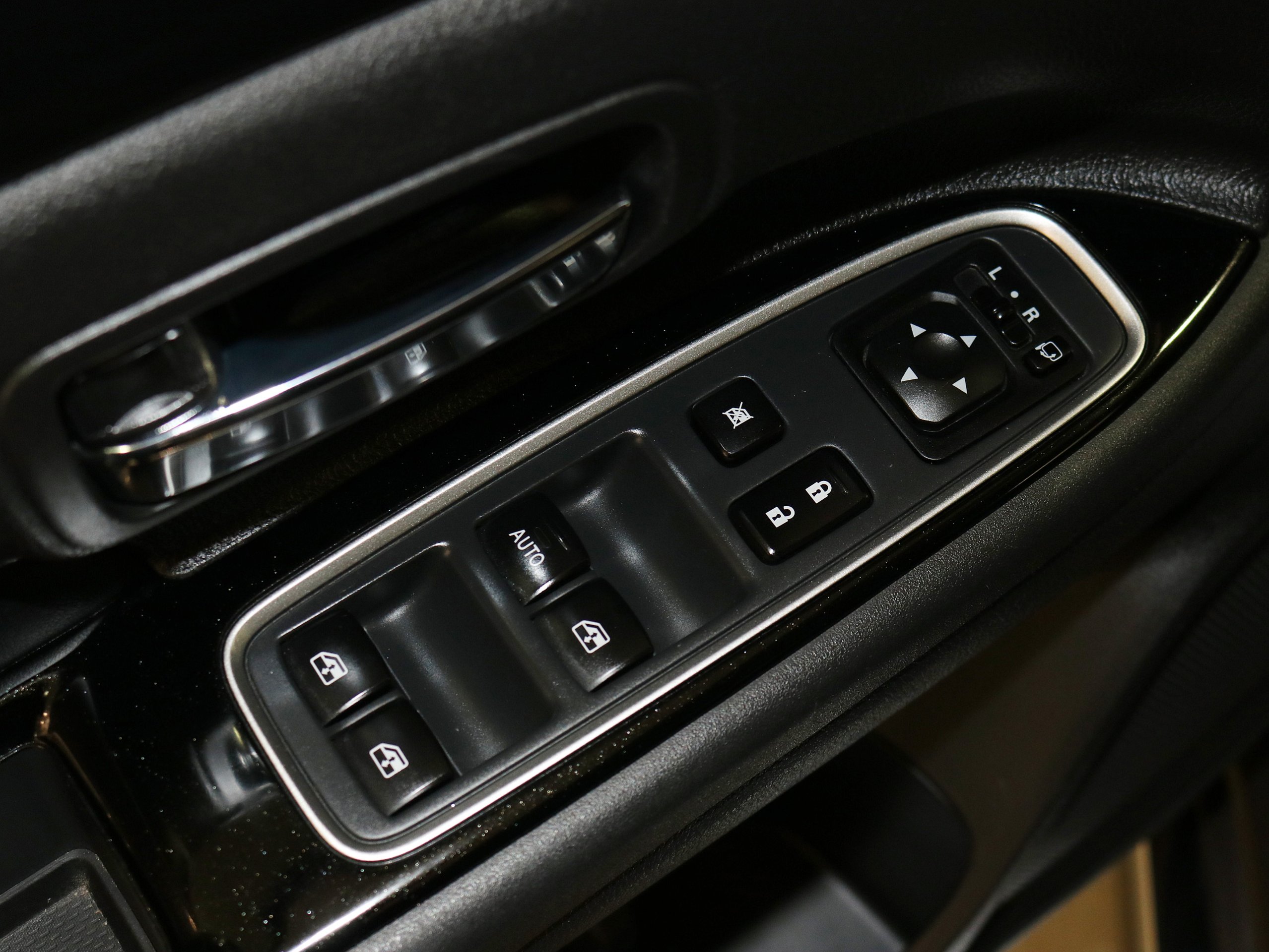 Foto Mitsubishi Outlander 32